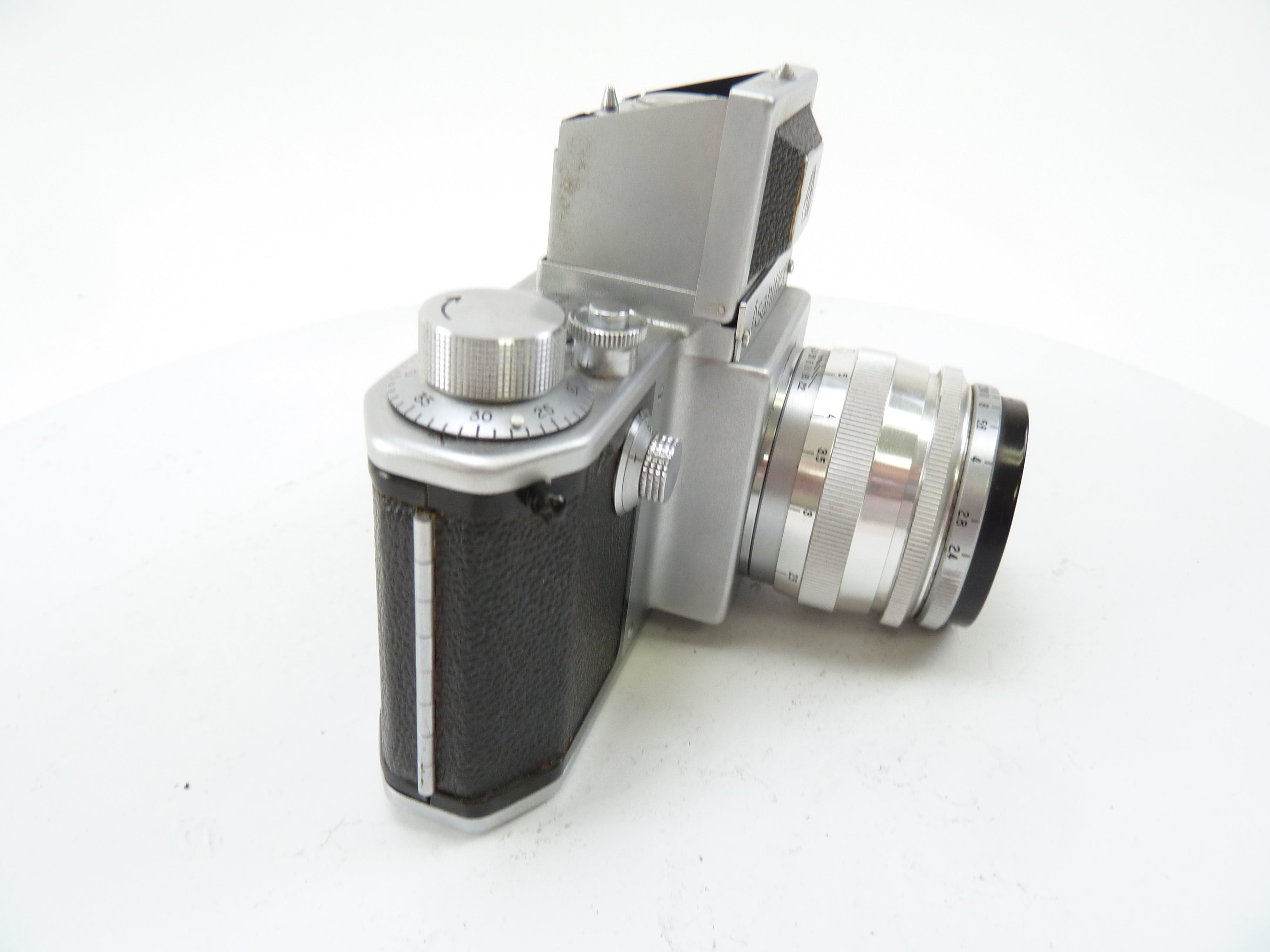Asahiflex 35MM Camera with 58MM f2.4 Takumar Lens