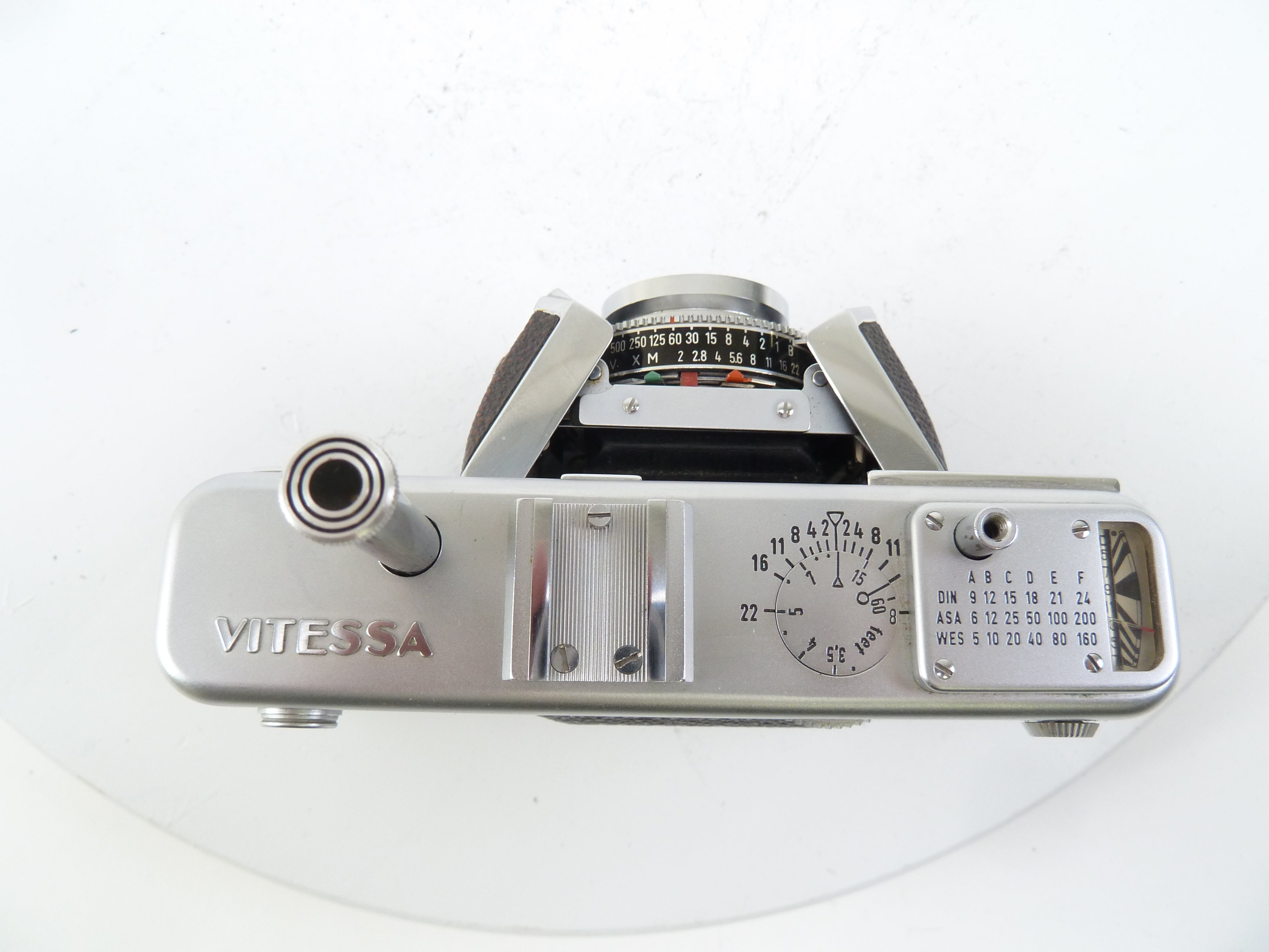 Voightlander Vitessa L 35MM Camera with 50MM f2 Ultron