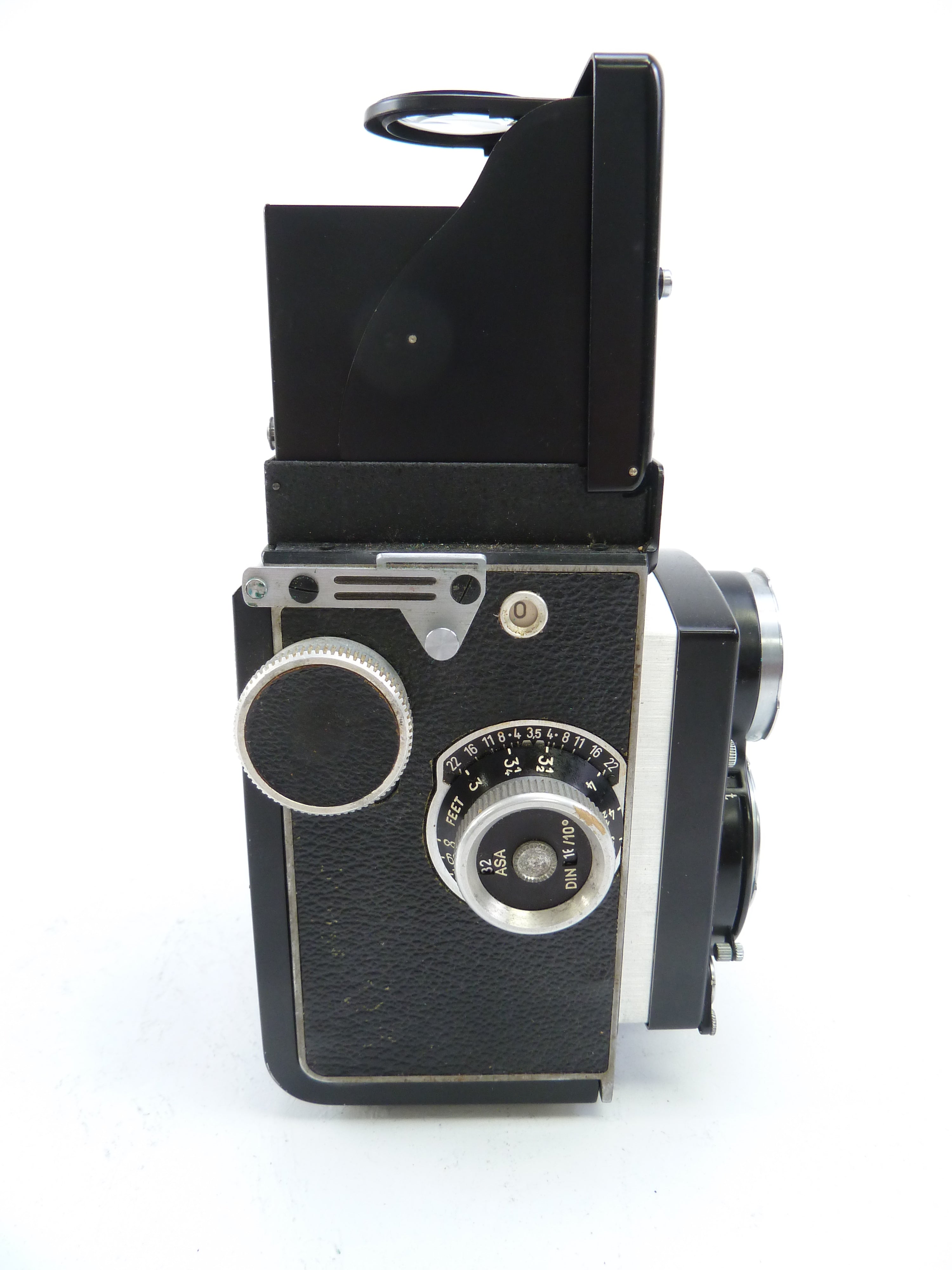 Rolleicord V Twin Lens Reflex with Schneider 75MM f3.5 Lens AS IS