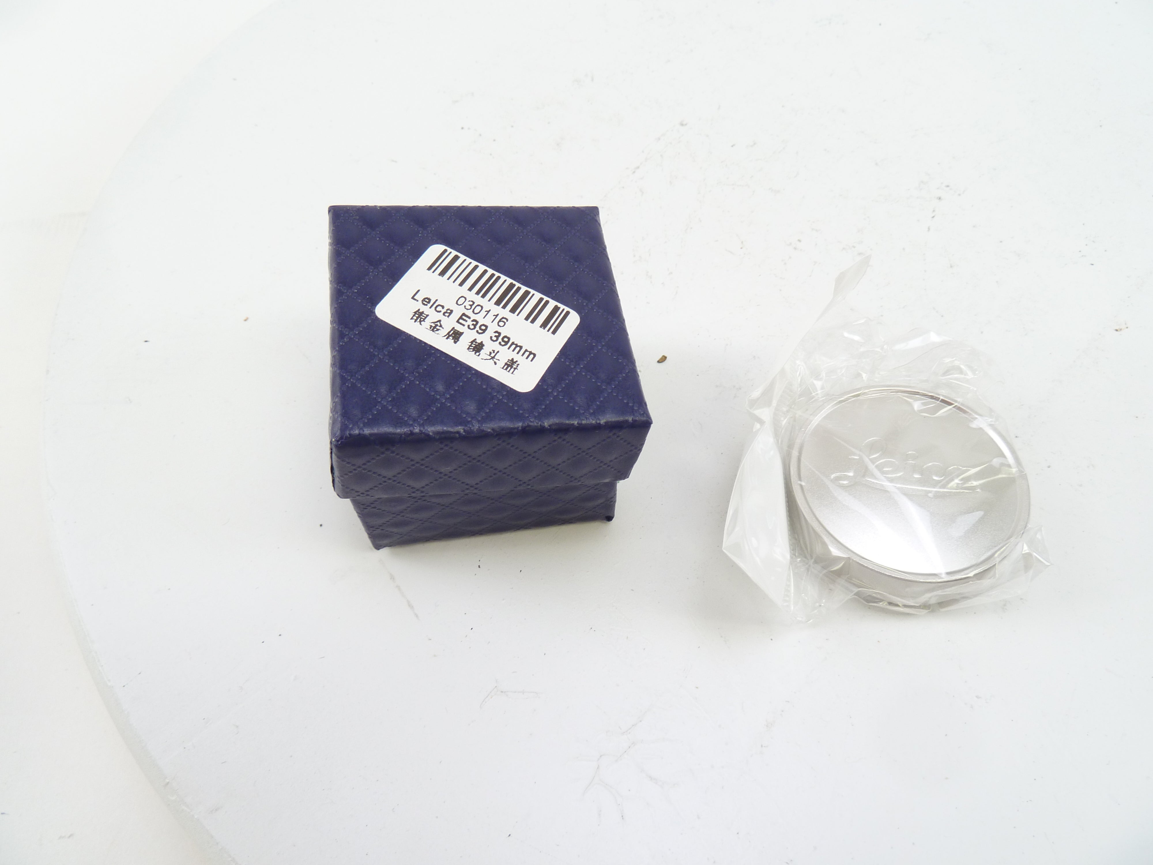 Leica 030116 /E39 39MM Lens Cap in Box
