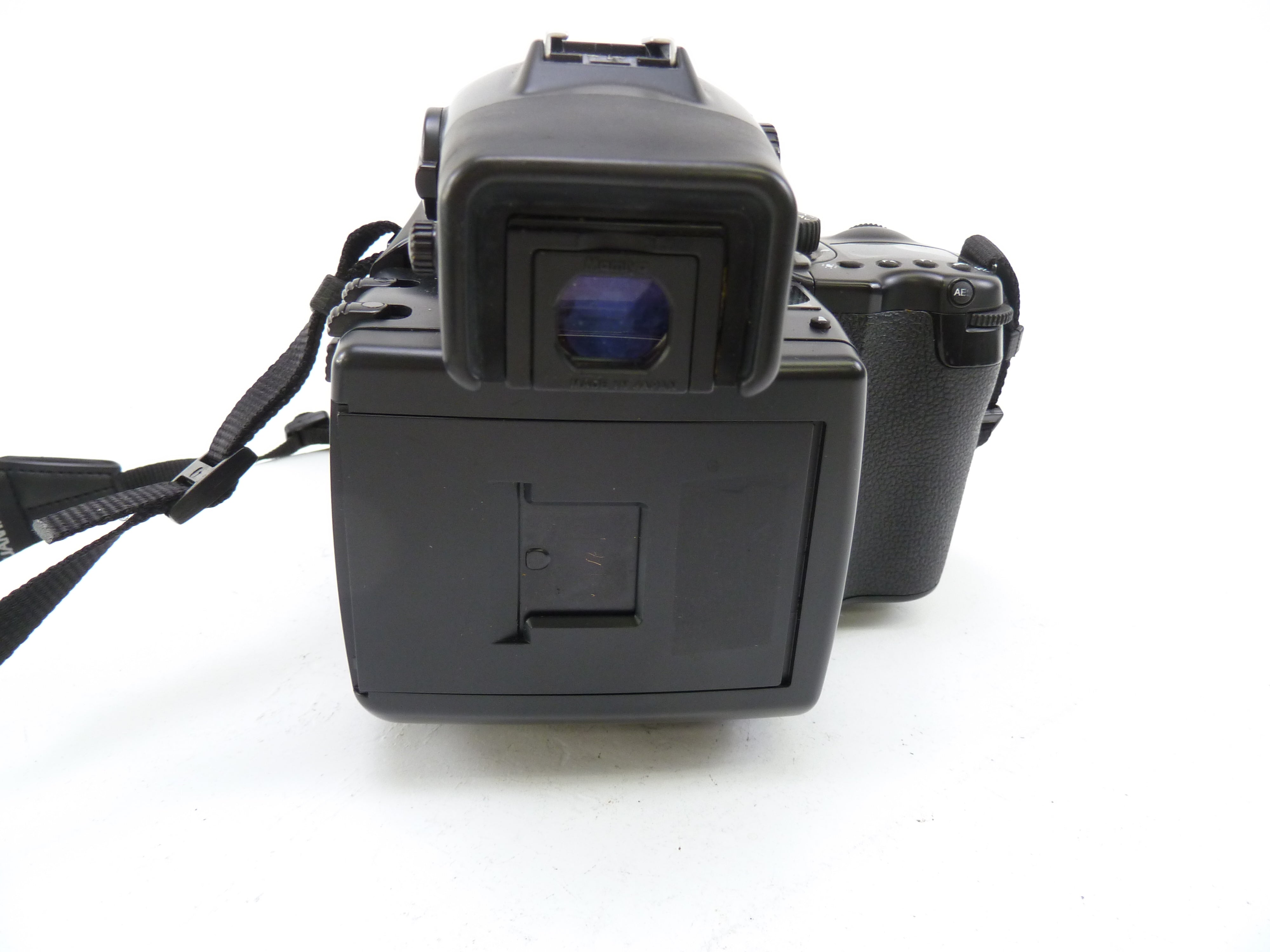 Mamiya 645 AF Camera Outfit with 80MM f2.8 Lens and 120/220 Film Back