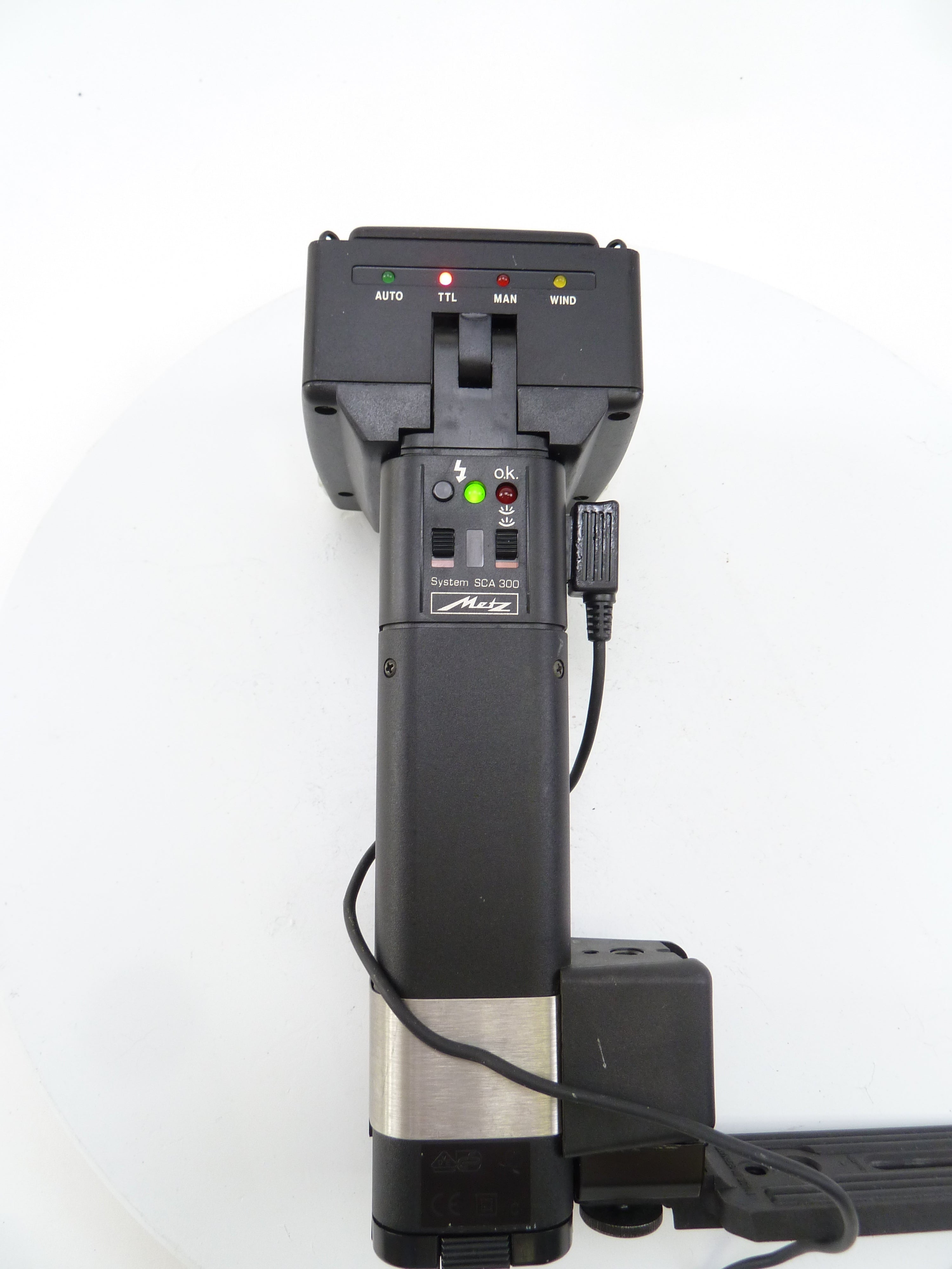 Metz 45 CL-4 Handle Mount Flash with Brackets and PC cord