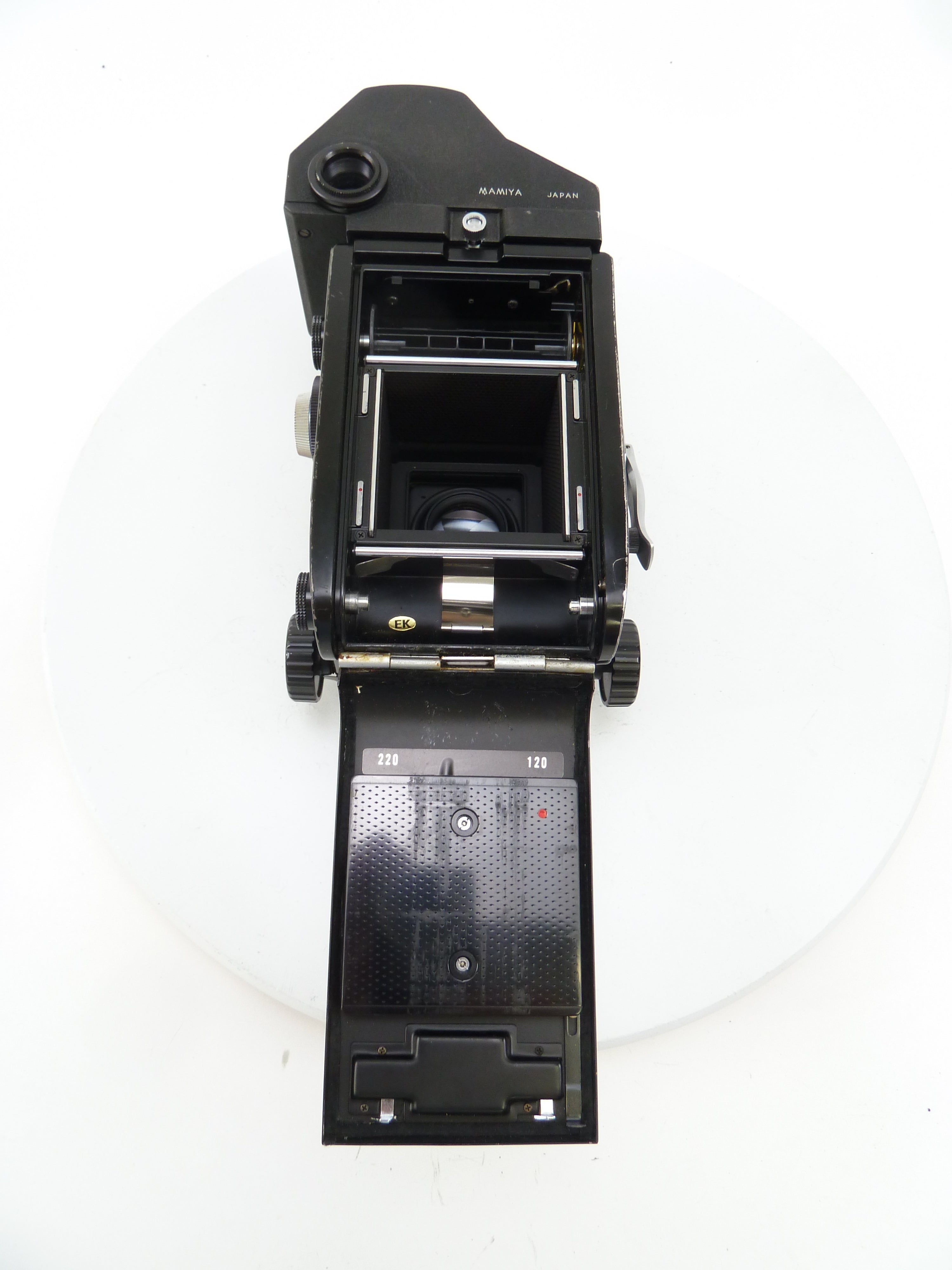 Mamiya C330F Camera Outfit with 105MM F3.5D Lens and Poro Finder