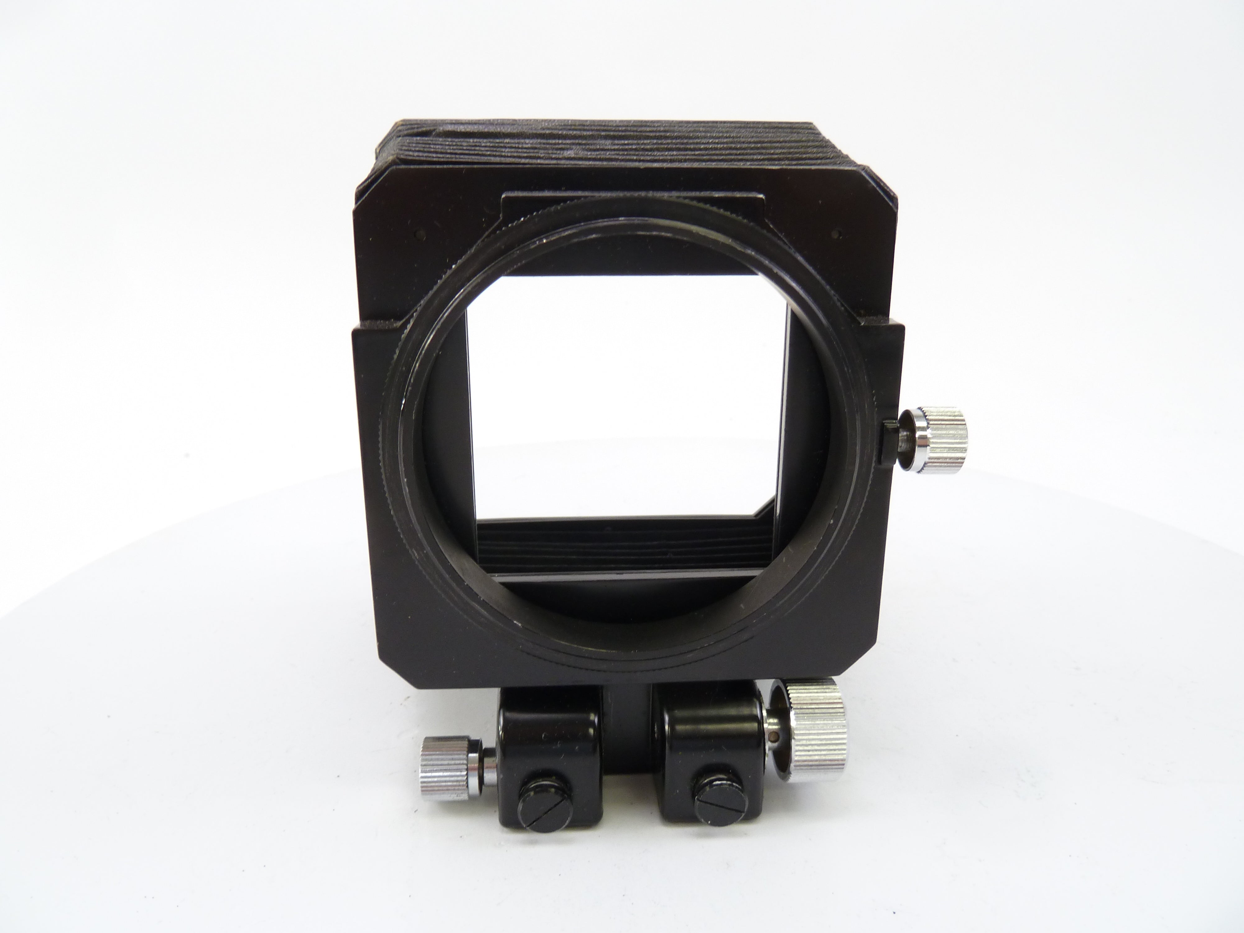 Mamiya Bellows Focusing Hood with 77MM Adapter for RZ67 and RB67 Lenses