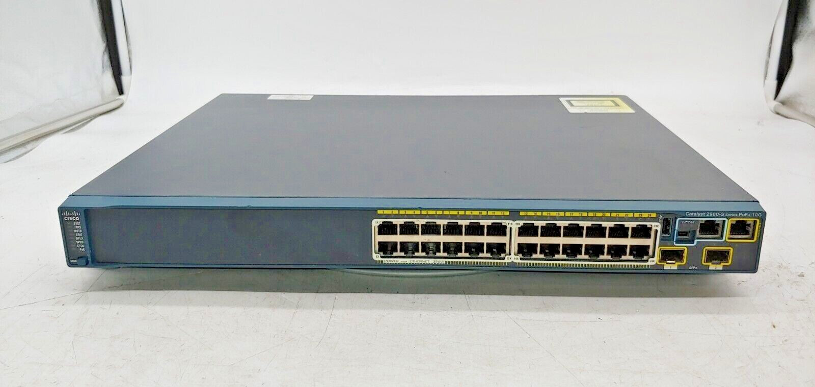 Cisco WS-C2960S-24PD-L 24-Port 1GbE PoE+ *Blemished*