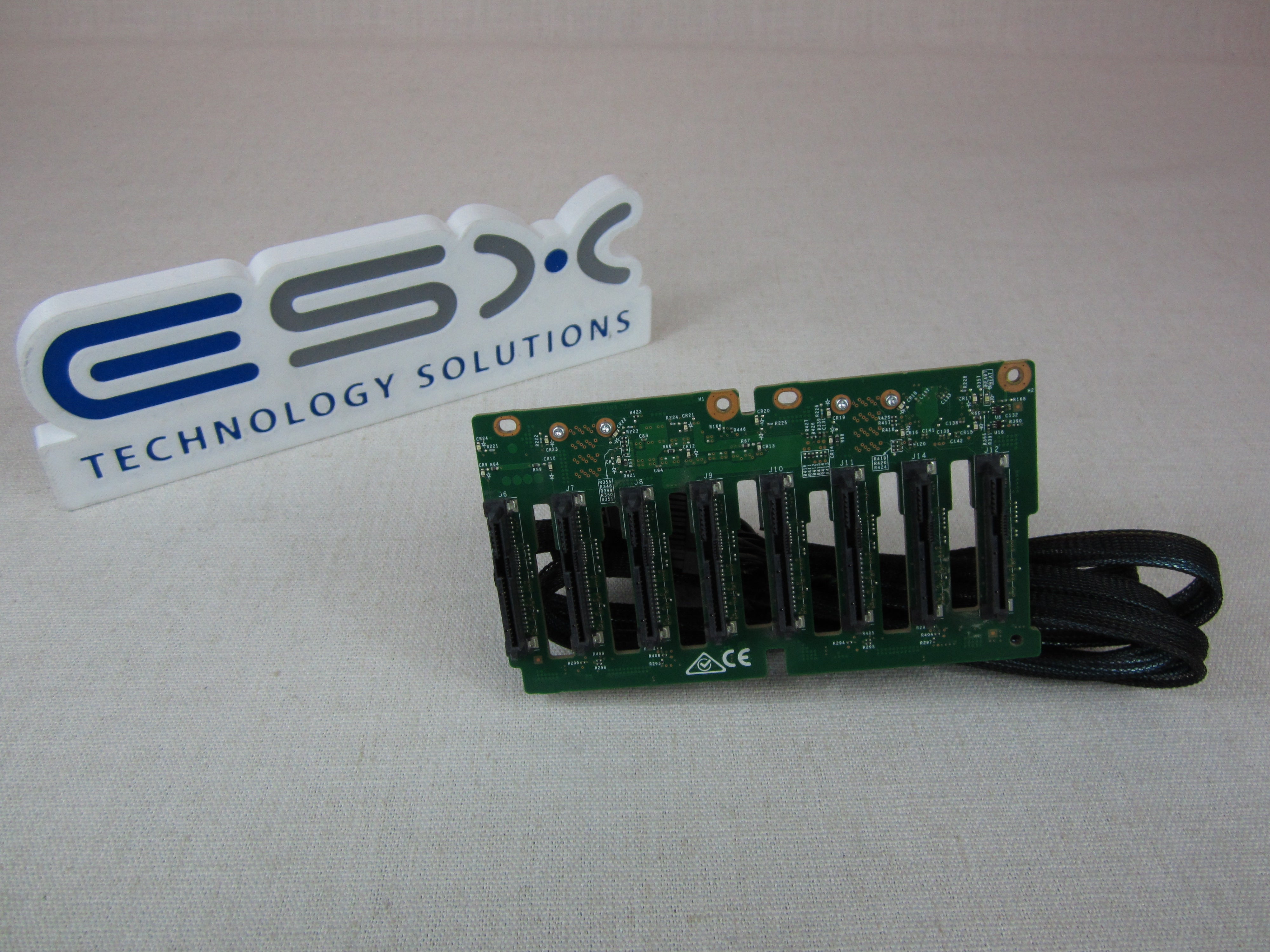 Lenovo 00FJ756 8x 2.5" HDD Backplane for X3650 M5 w/ SAS and Power Cables