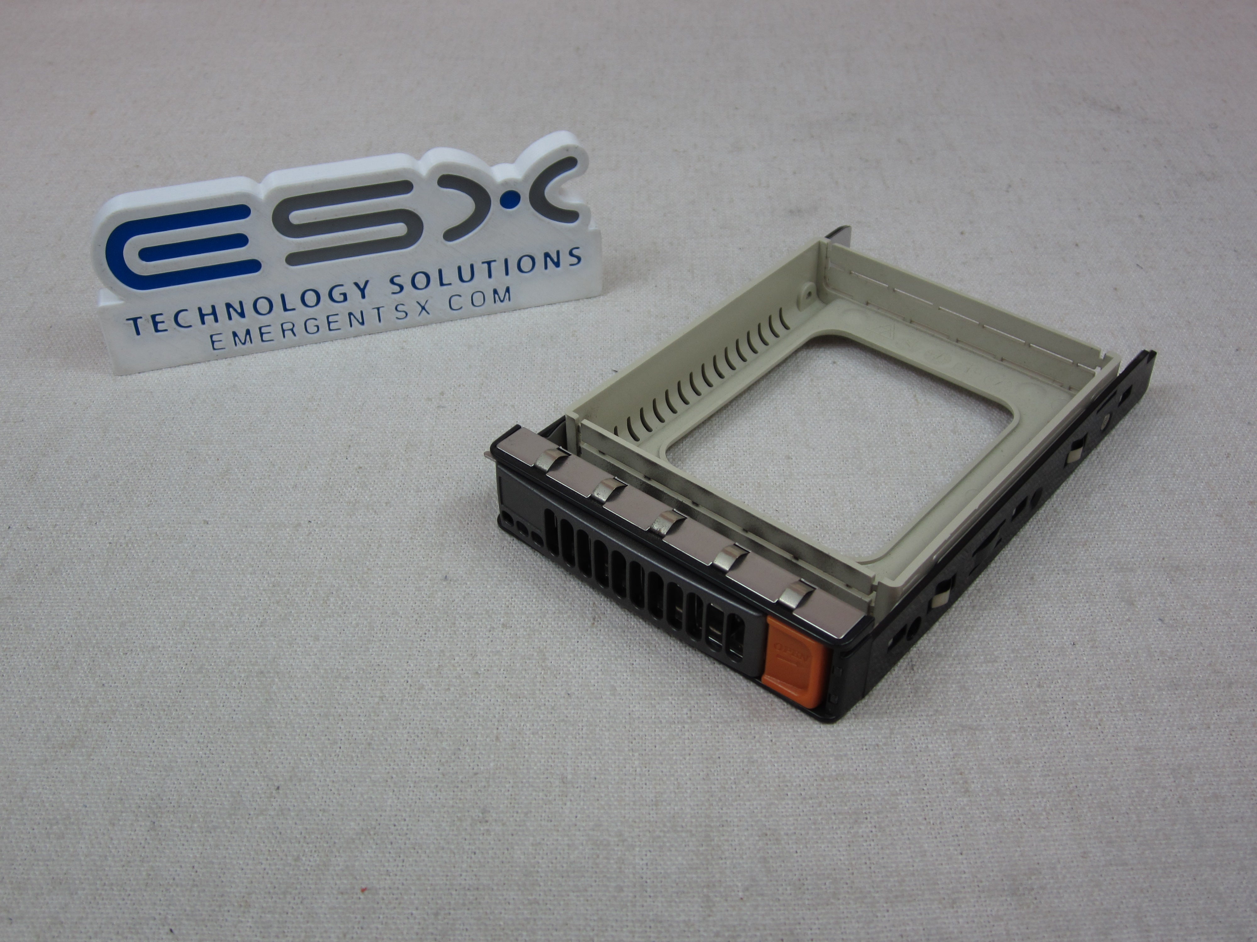 Supermicro 01-SC826A4-XX00C101 3.5” Hot Swap Hard Drive Tray