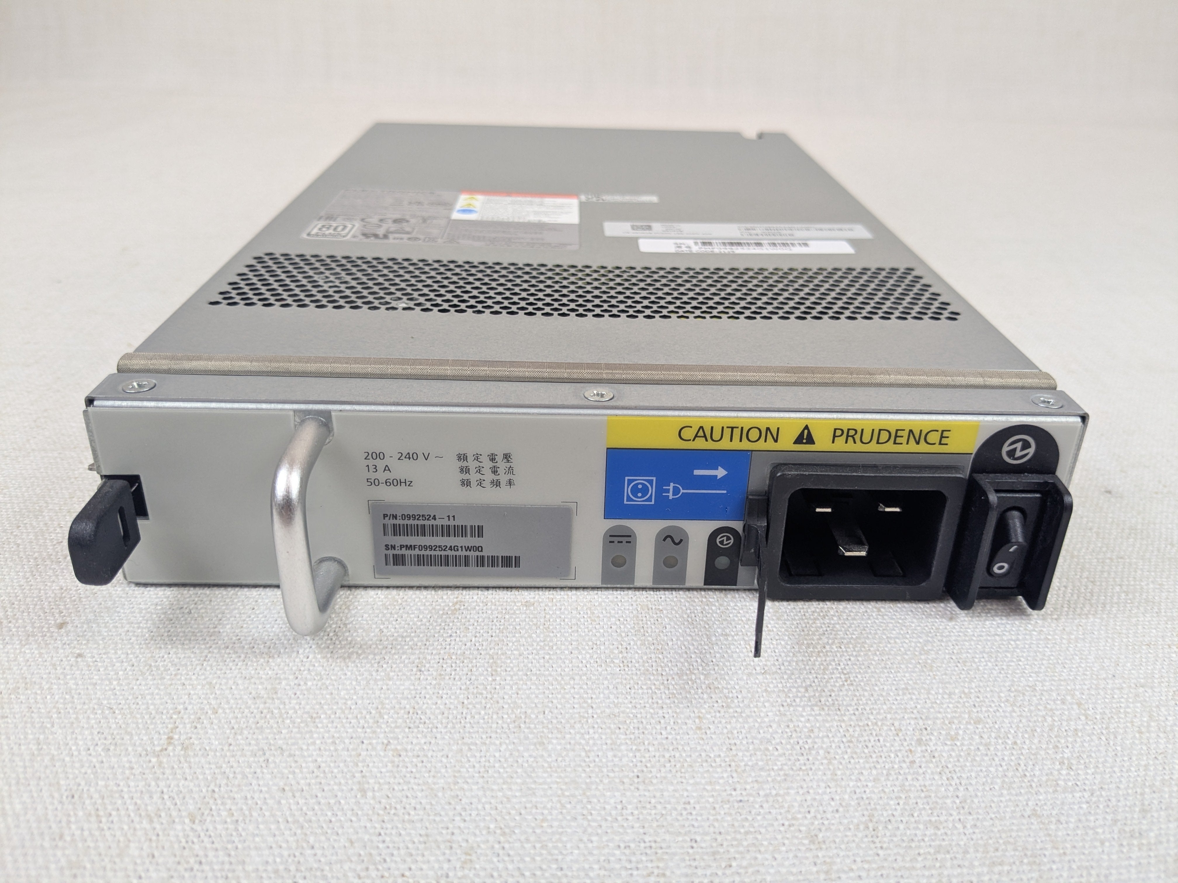 Dell PowerVault ME4084 84x3.5 5U Storage Array 10G iSCSI 16Gb/s FC SFP+ No HDDs