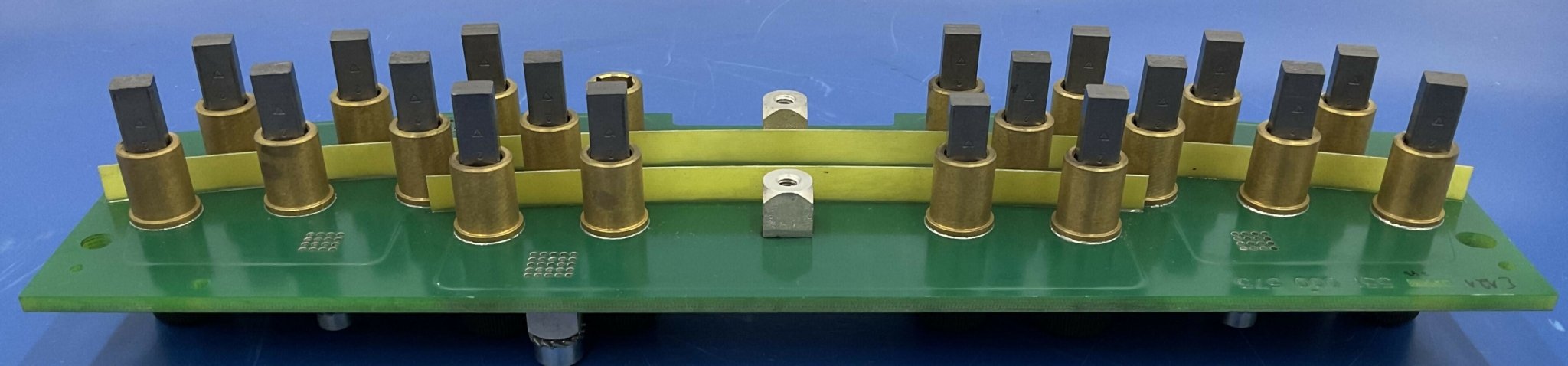 BRUSH BLOCK UDC (07395135/7395135/522300780) SIEMENS