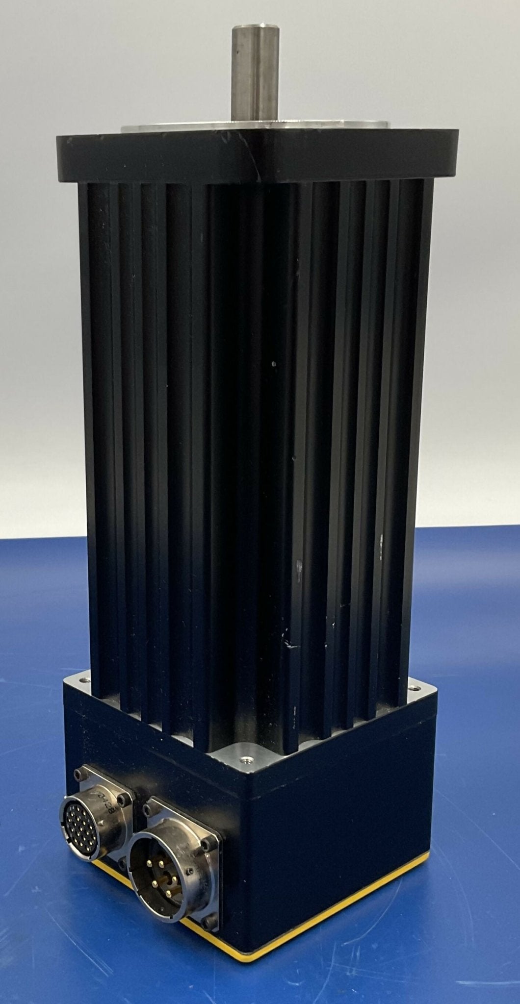 BRUSHLESS SERVO MOTOR (J0922JE-NMSN SIEMENS/PARKER