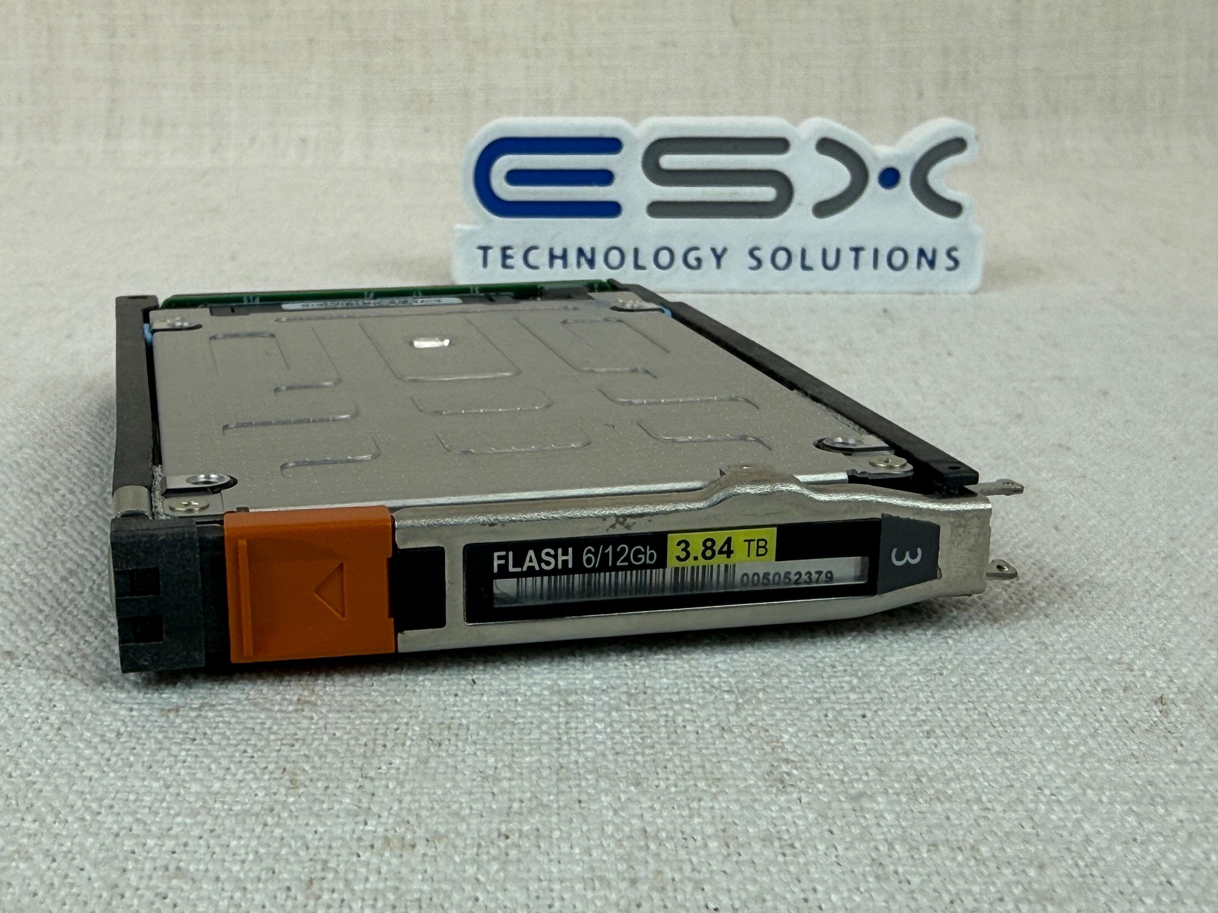 EMC Unity 3.84TB SSD 2.5” SFF SAS - PN: 005052379