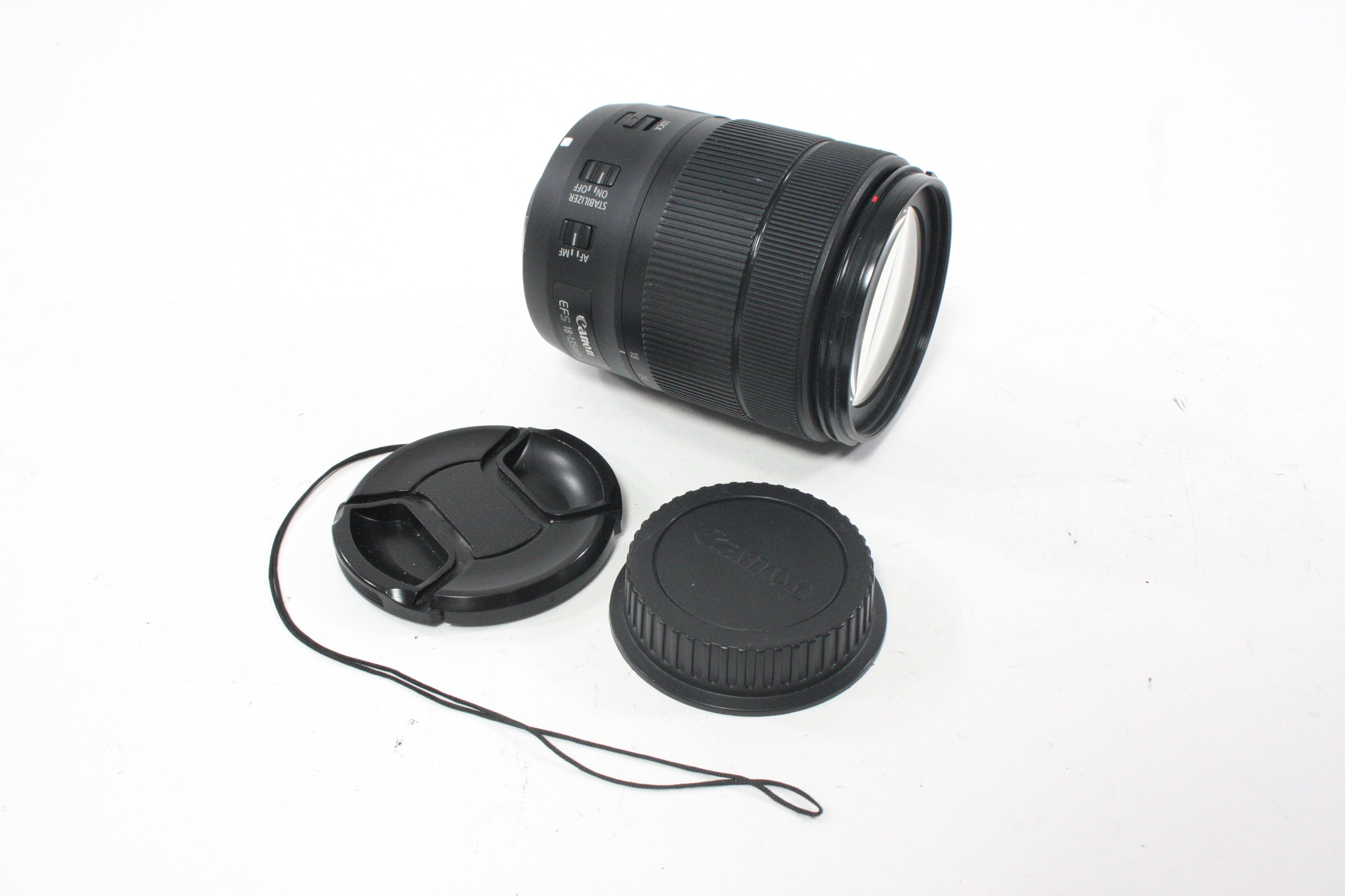 Canon 18-135mm f/3.5-5.6 IS USM EF-S Lens for Canon EF Mount