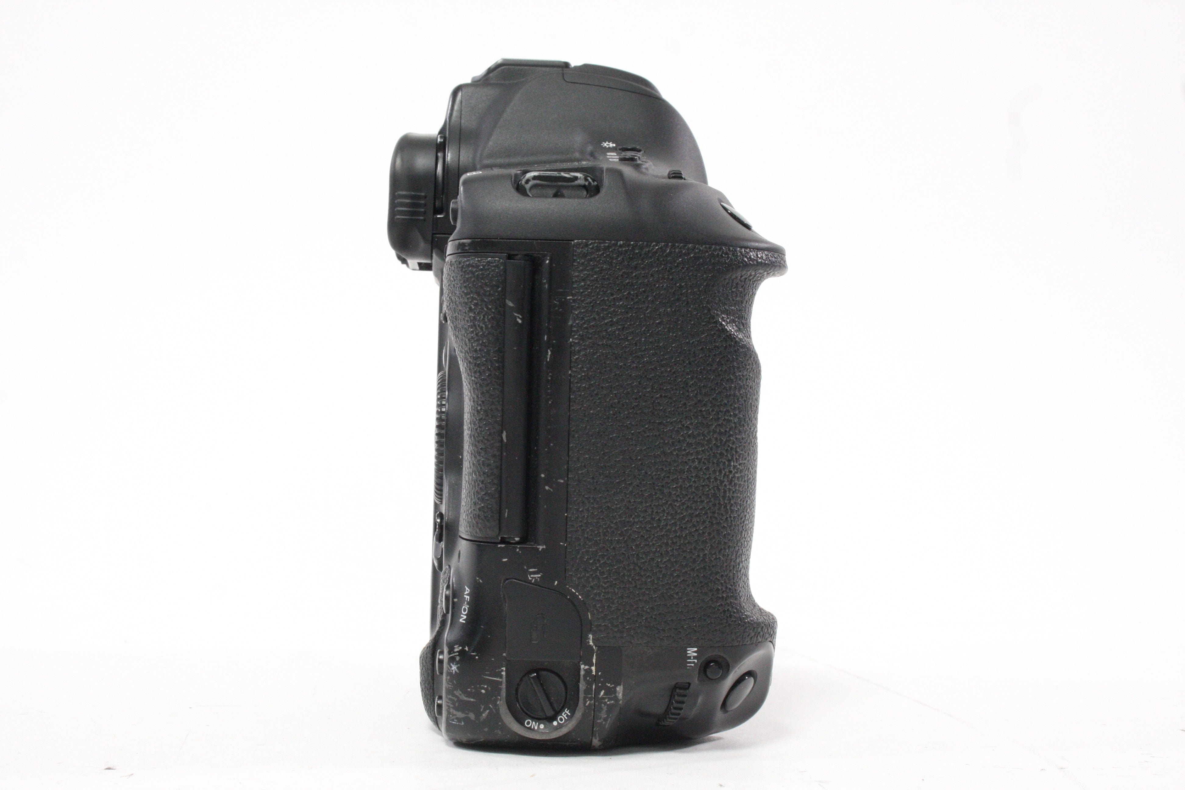 Canon 1DX Mark II DSLR Camera Body with Shutter Count 438,000