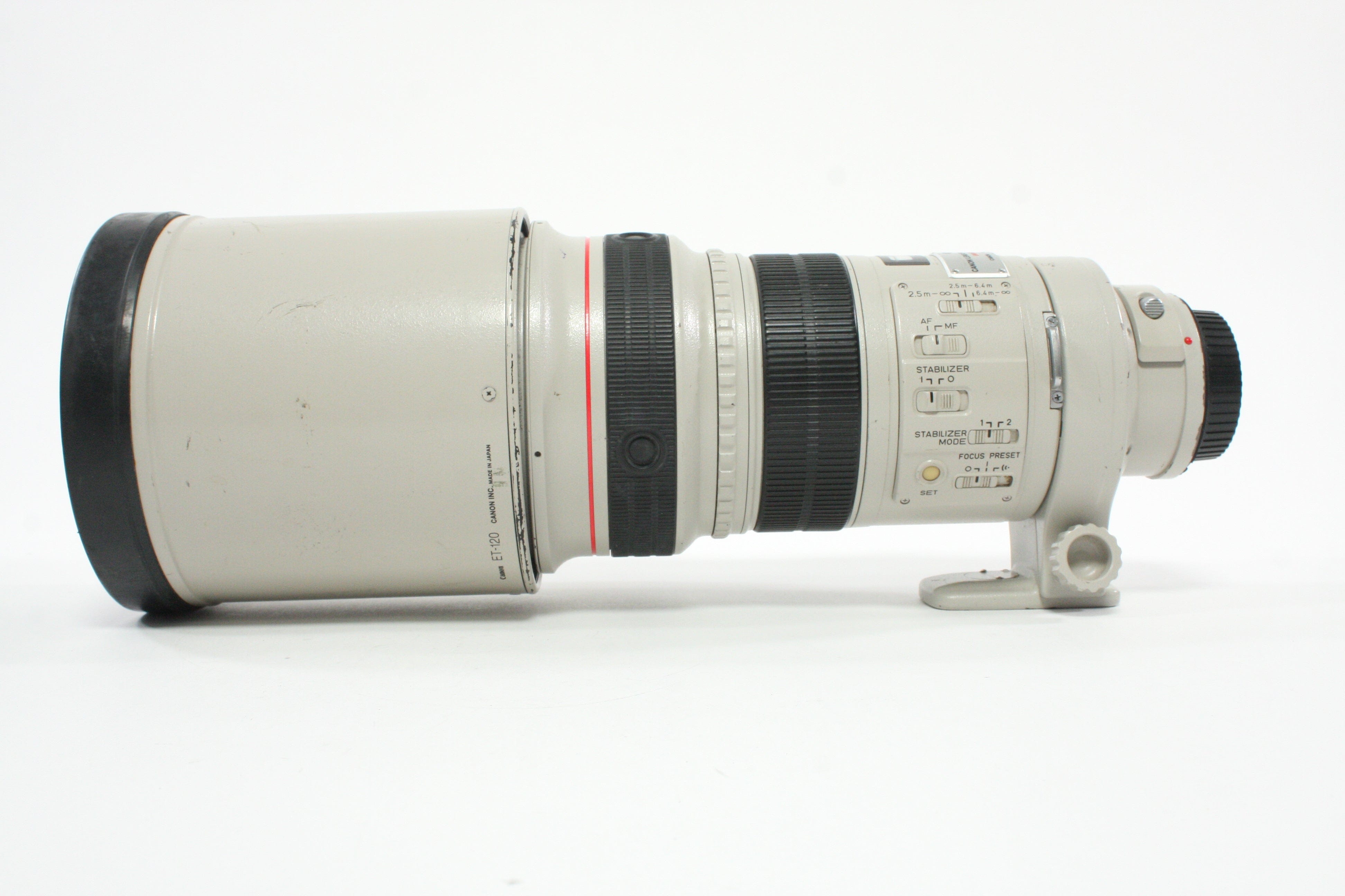 Canon 300mm f/2.8 L IS USM Lens for Canon EF Mount with Case for Parts or Repair