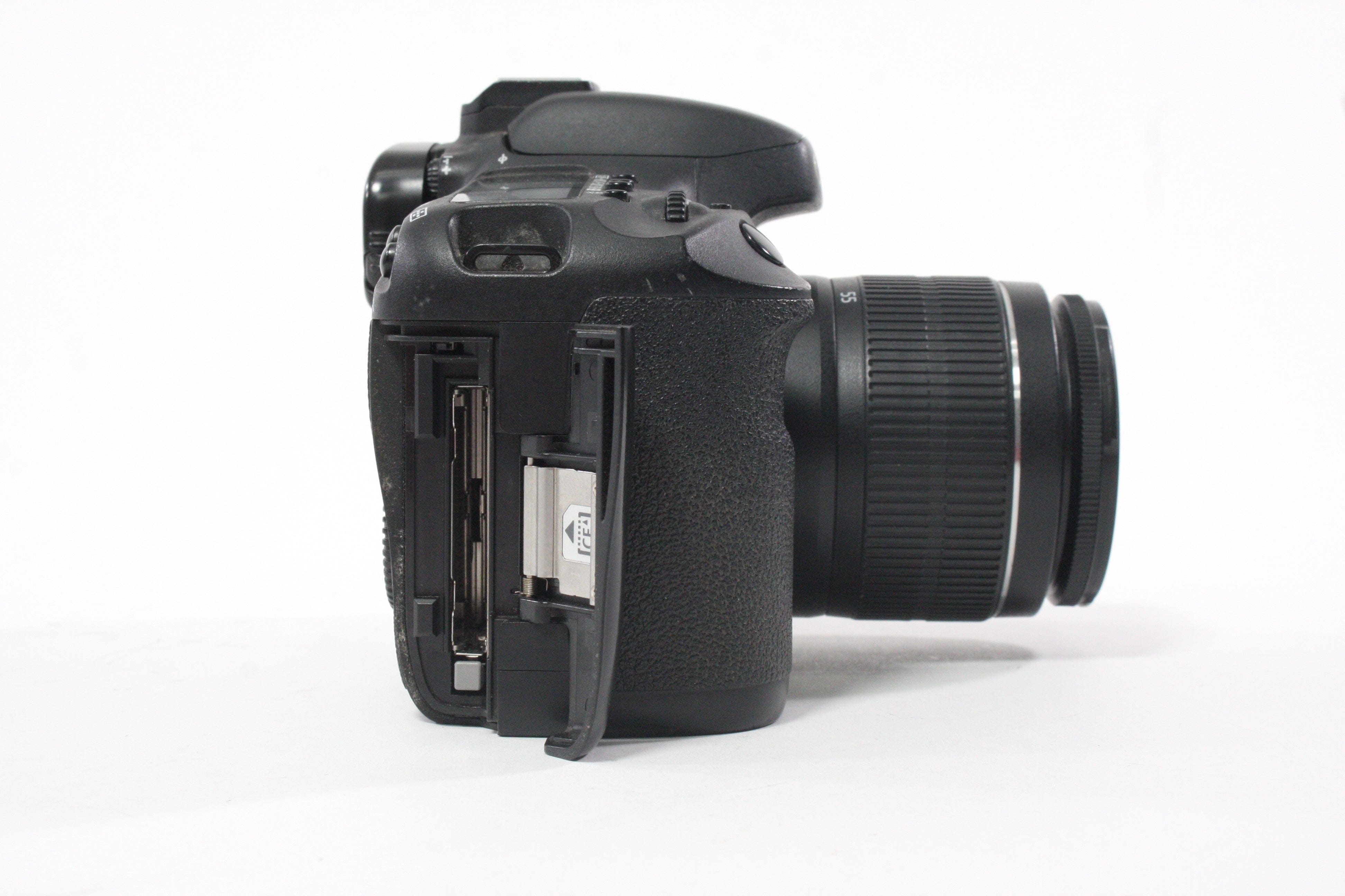 Canon 7D DLSR with 18-55mm f/3.5-5.6 IS II Lens with Shutter Count 59,196 (see details)