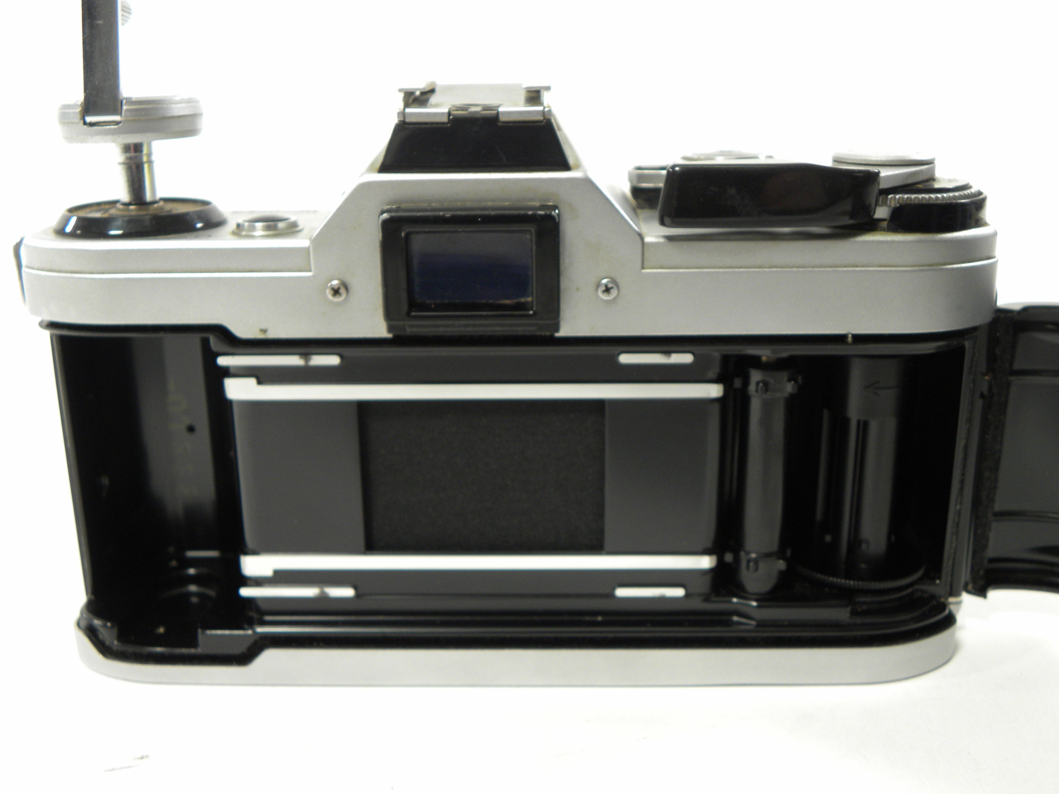 Canon AE-1 35mm SLR Camera w/FD 50mm f1.8