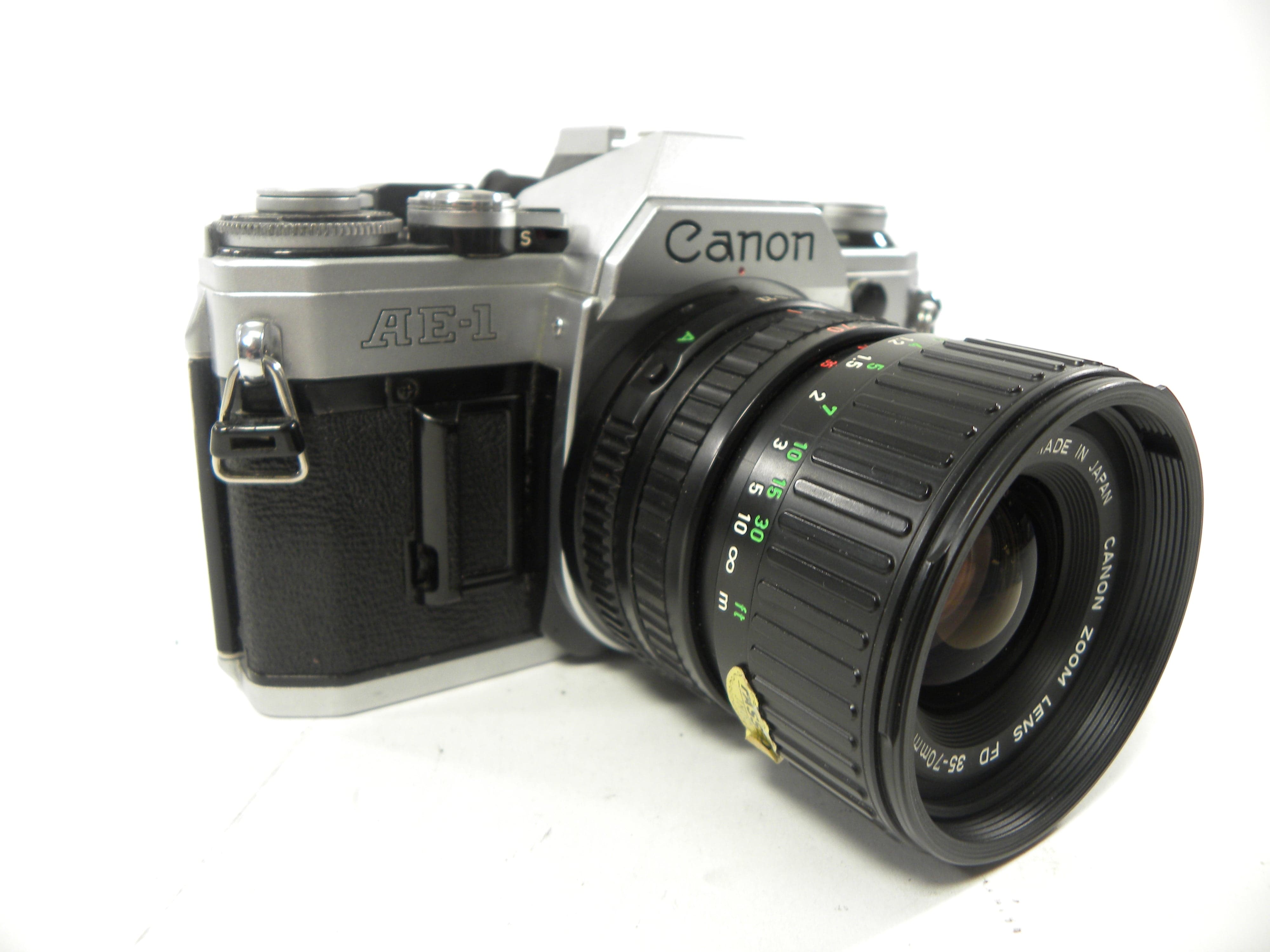 Canon AE-1 35mm SLR w/FD 35-70mm f3.5-4.5