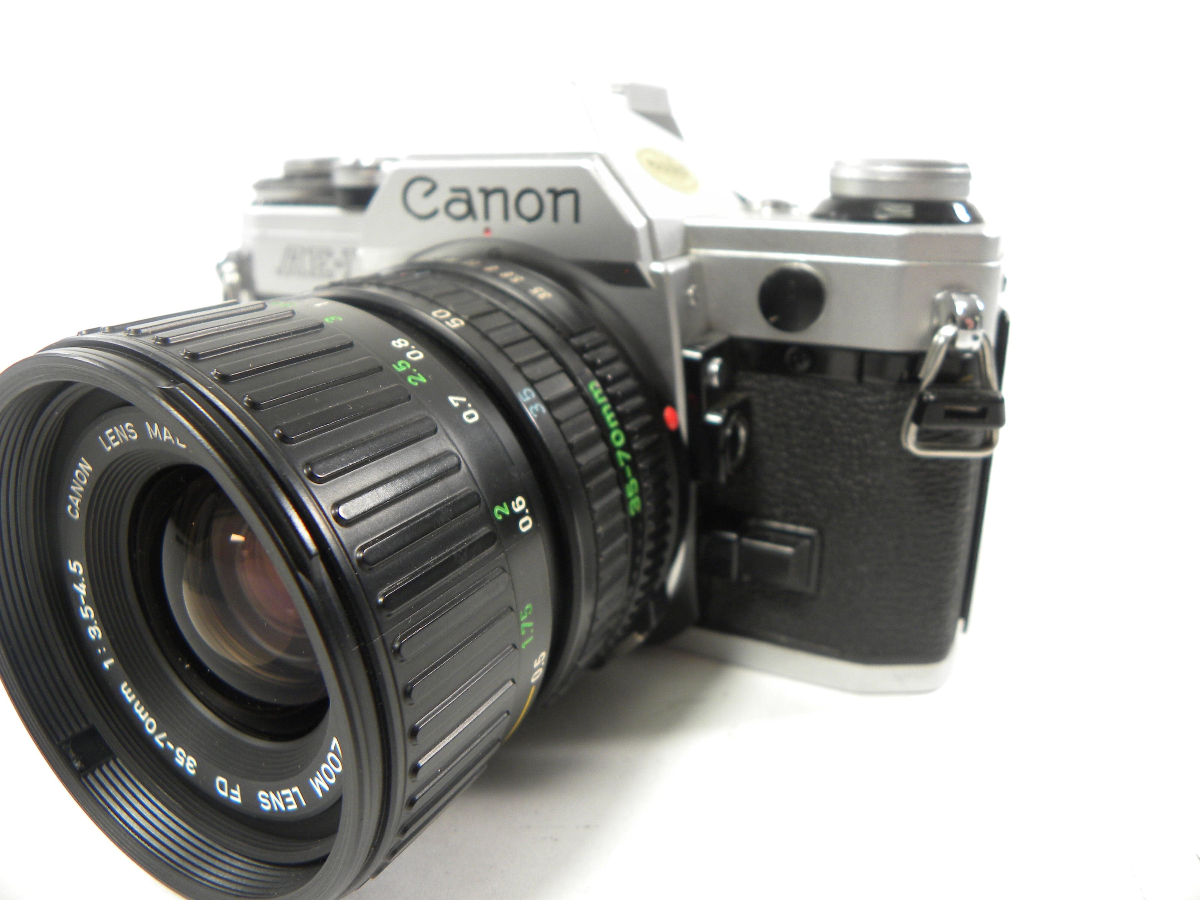 Canon AE-1 35mm SLR w/FD 35-70mm f3.5-4.5