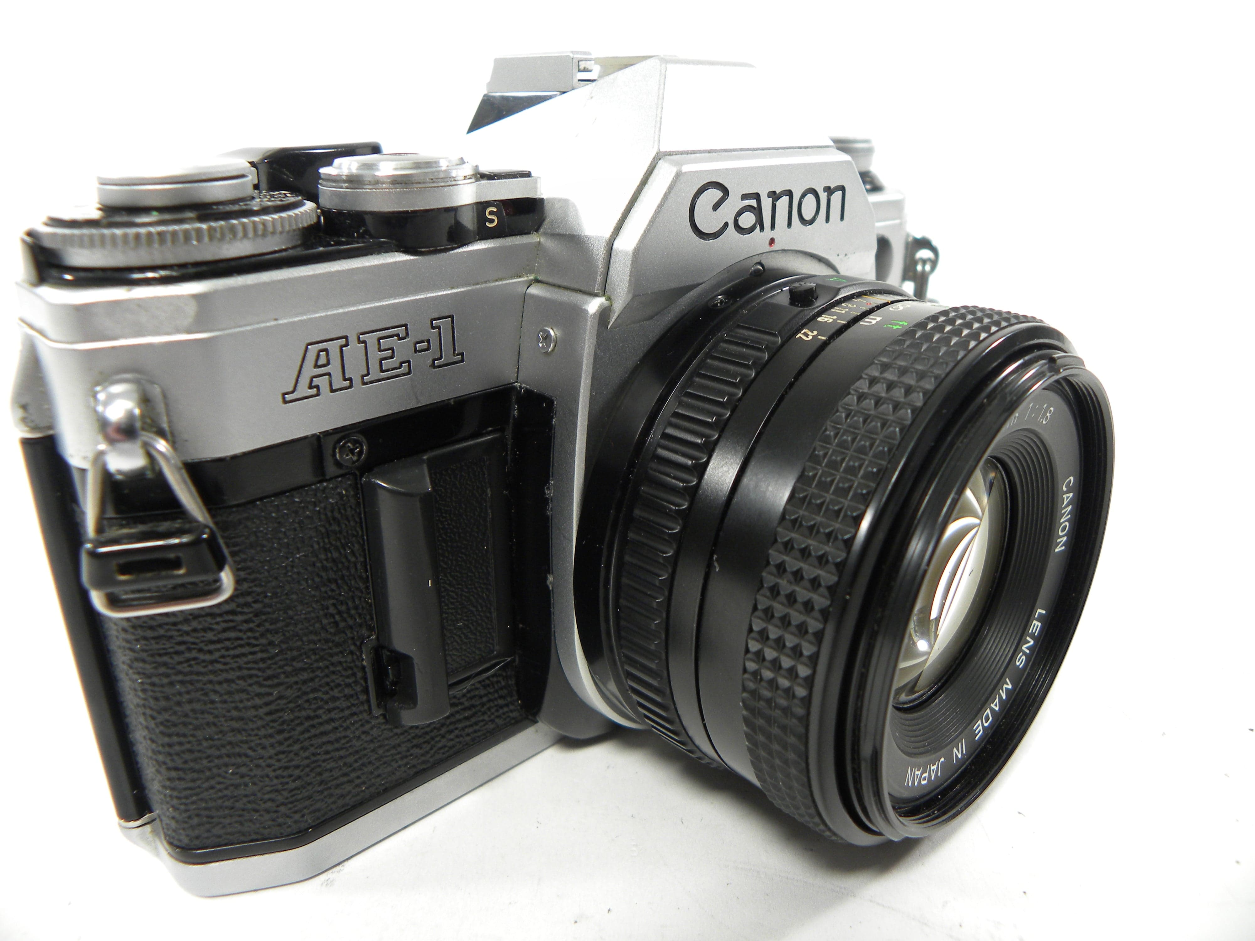 Canon AE-1 35mm SLR w/FD 50mm f1.8
