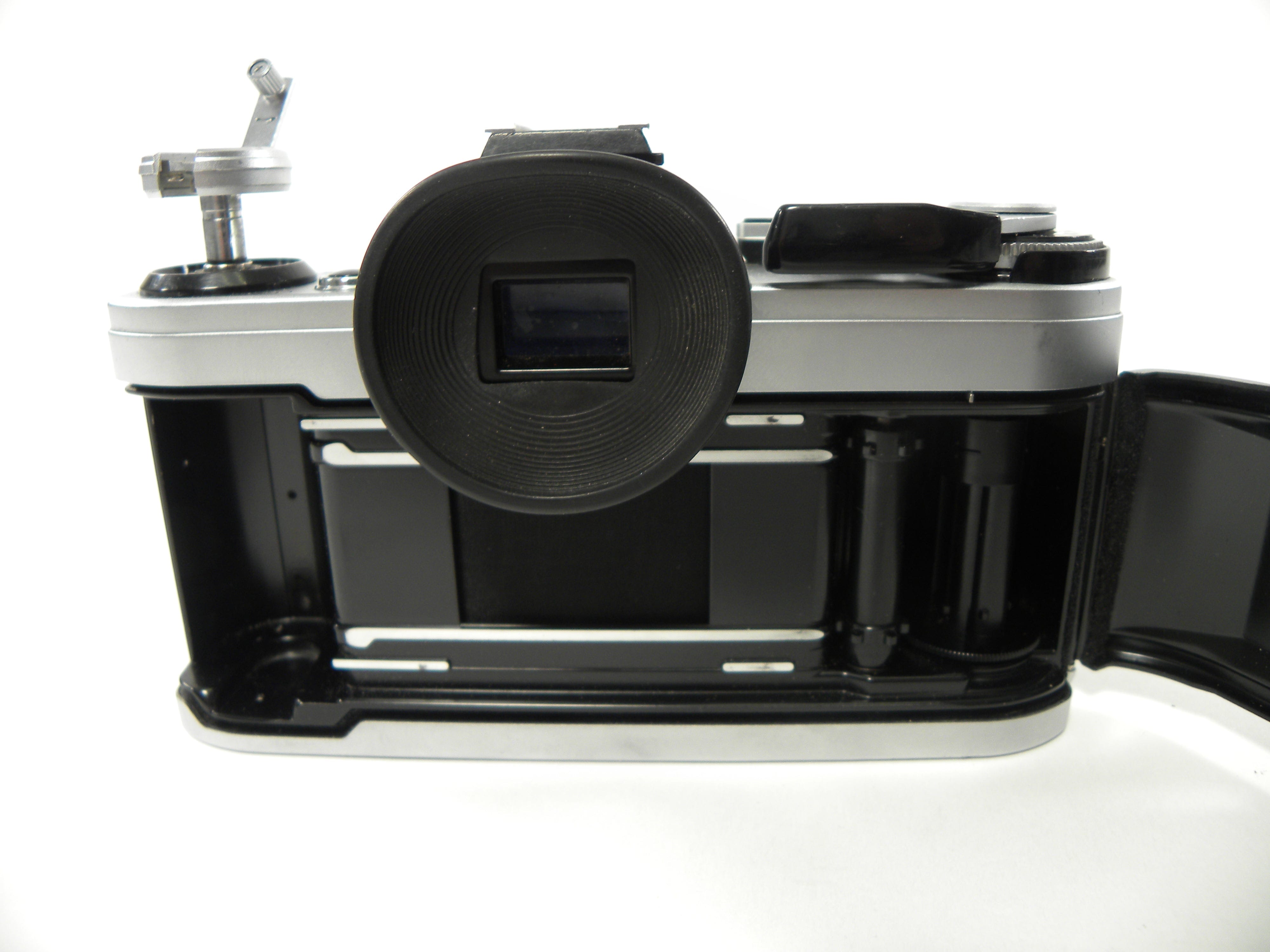 Canon AE-1 35mm SLR w/FD 50mm f1.8