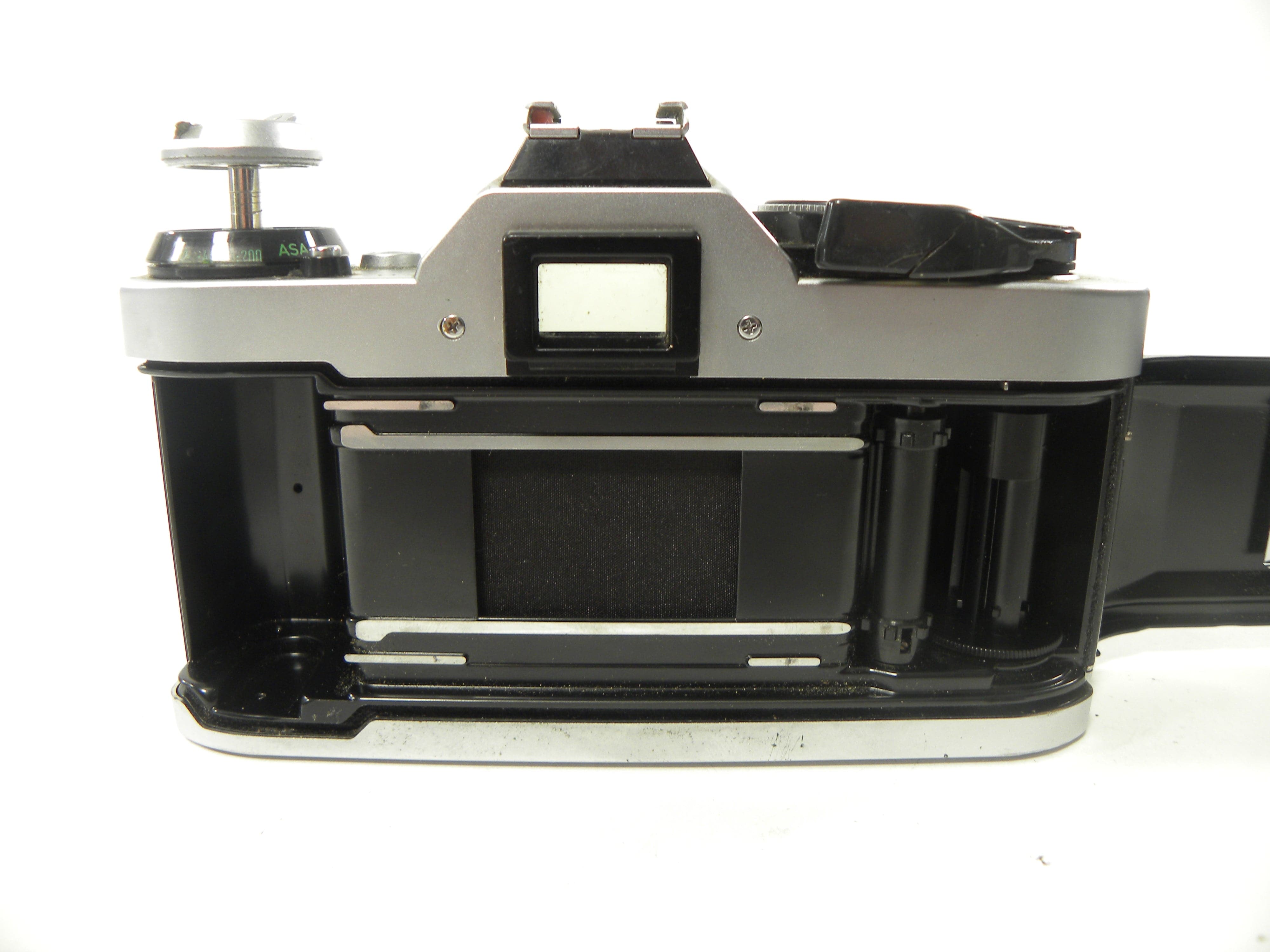 Canon AE-1 Program 35mm SLR w/FD 50mm f1.8 (Parts or Repair) See Discrtiption