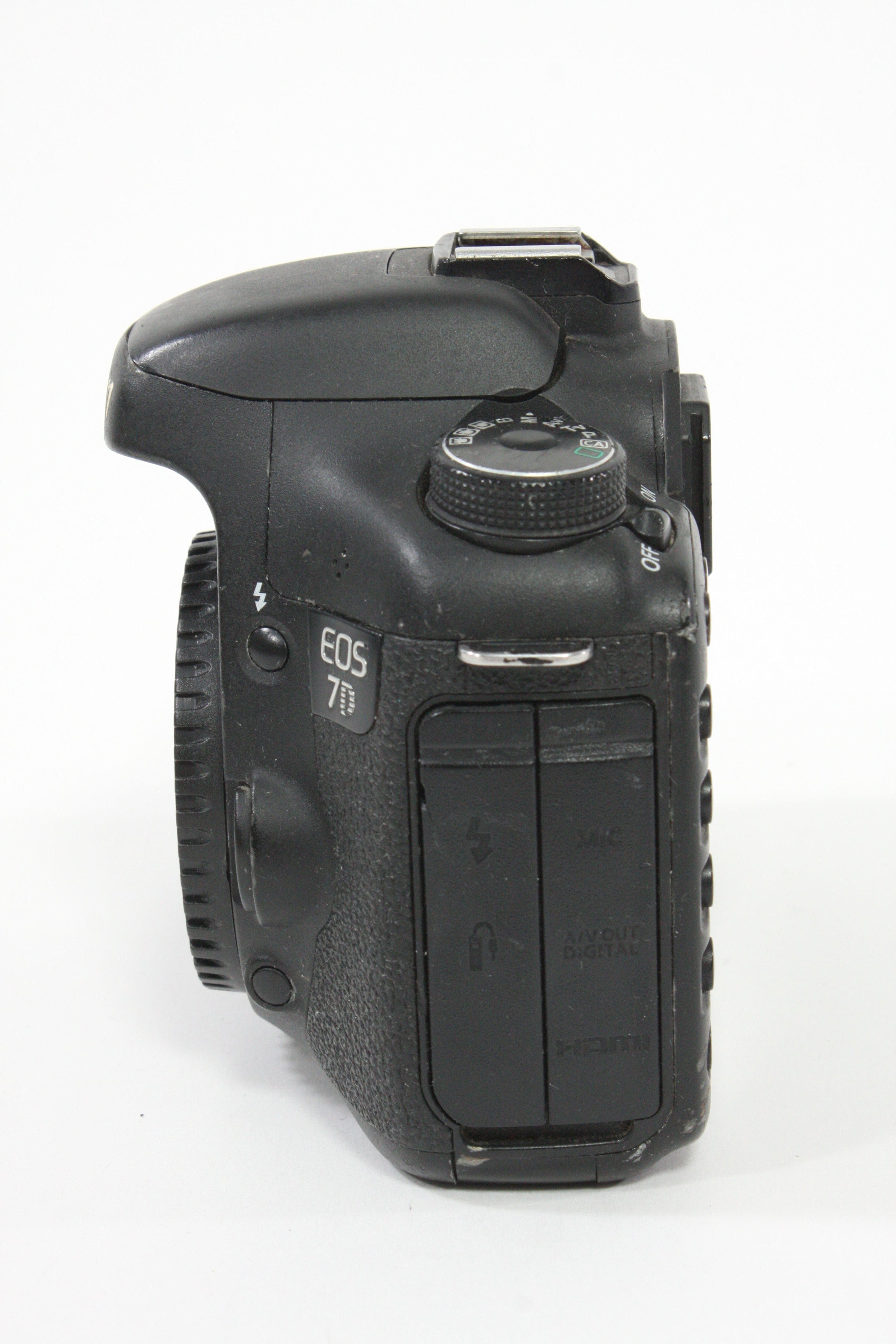 Canon EOS 7D Body Only - Shutter Count 43709