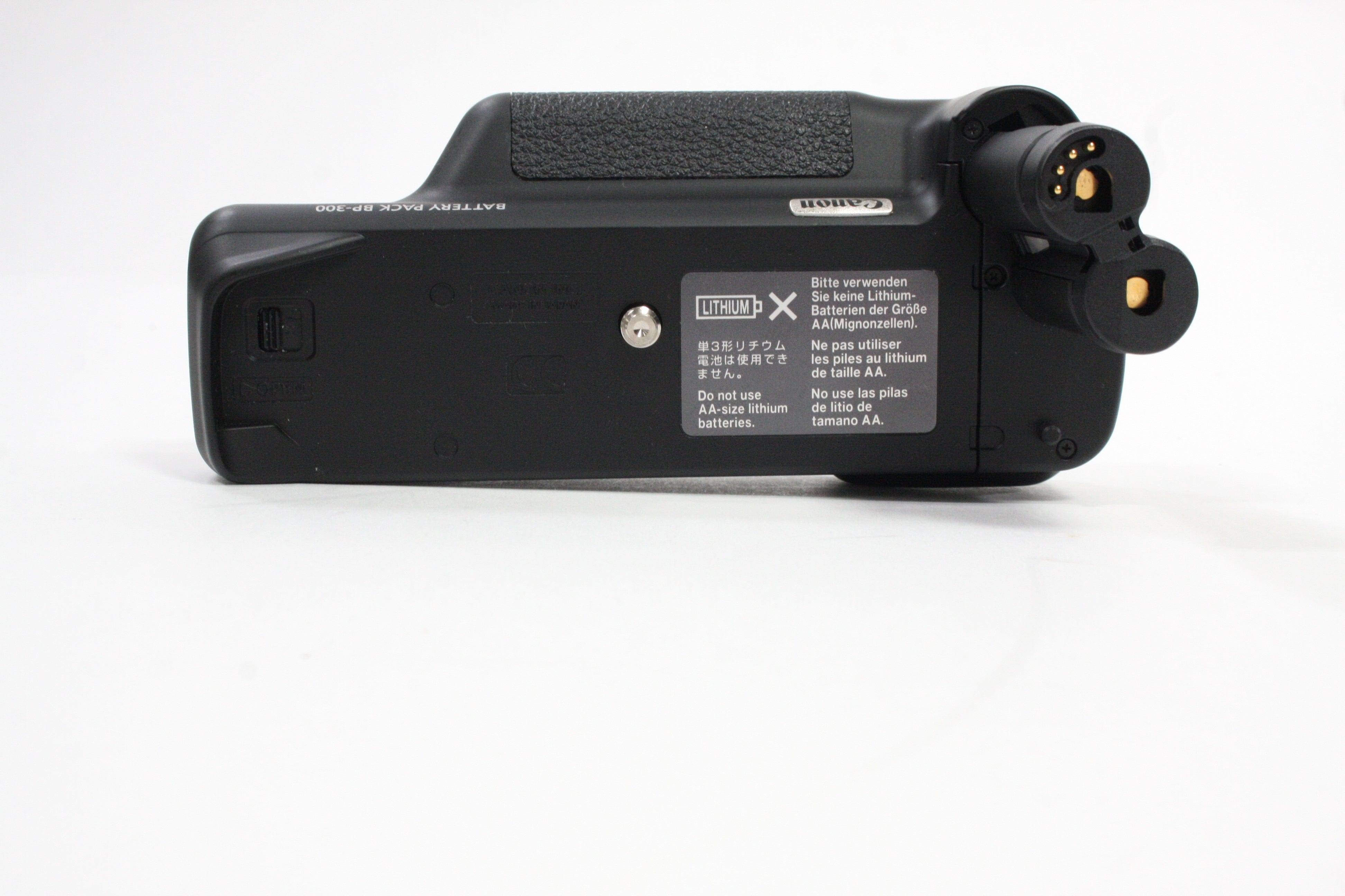 Canon EOS Elan 7E 35mm SLR Camera Body with Canon BP-300 Battery Pack