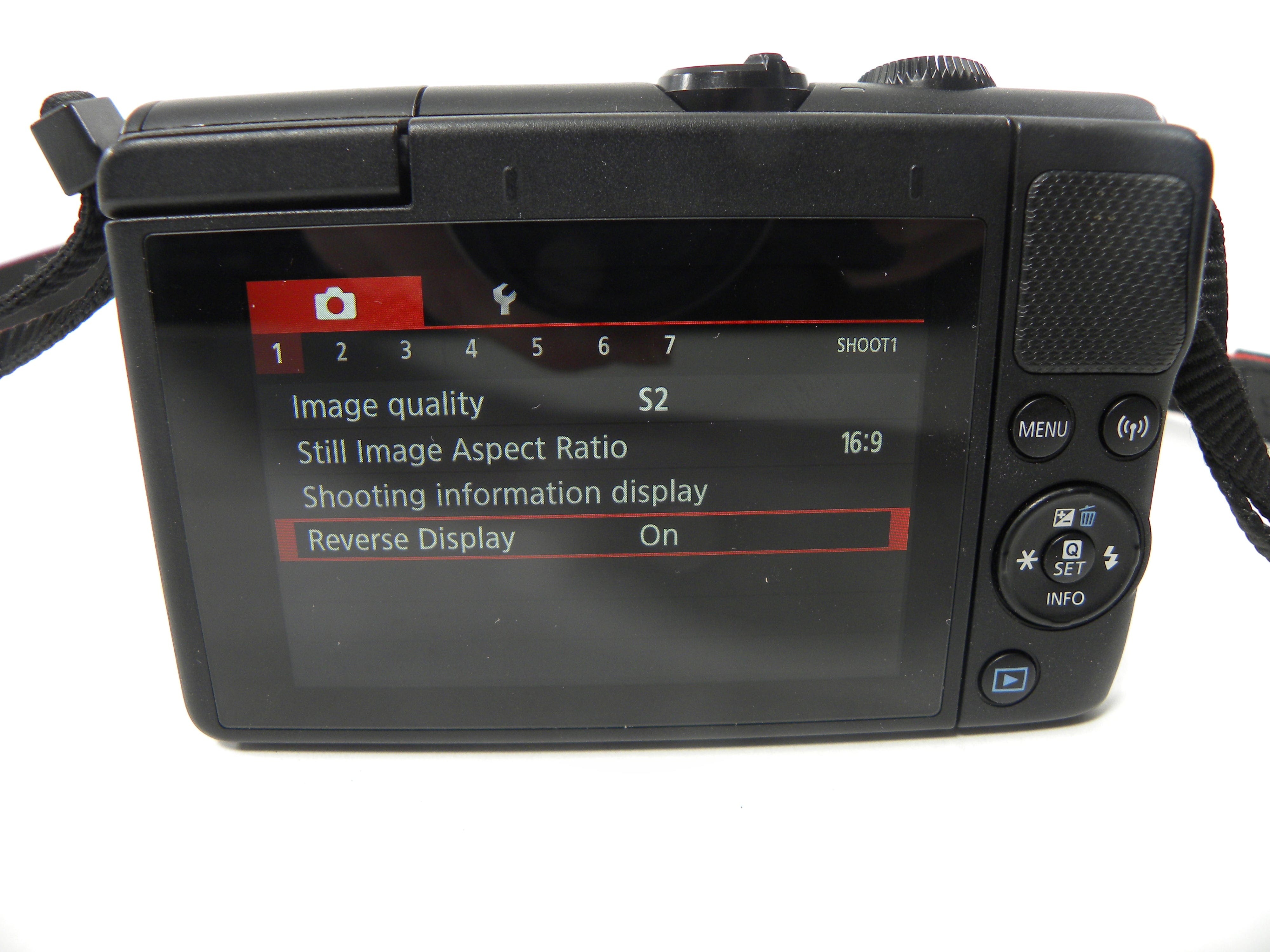 Canon EOS M100 24.2mp Digital Mirroless camera w/EF-M 15-45mm f3.5-6.3 IS STM