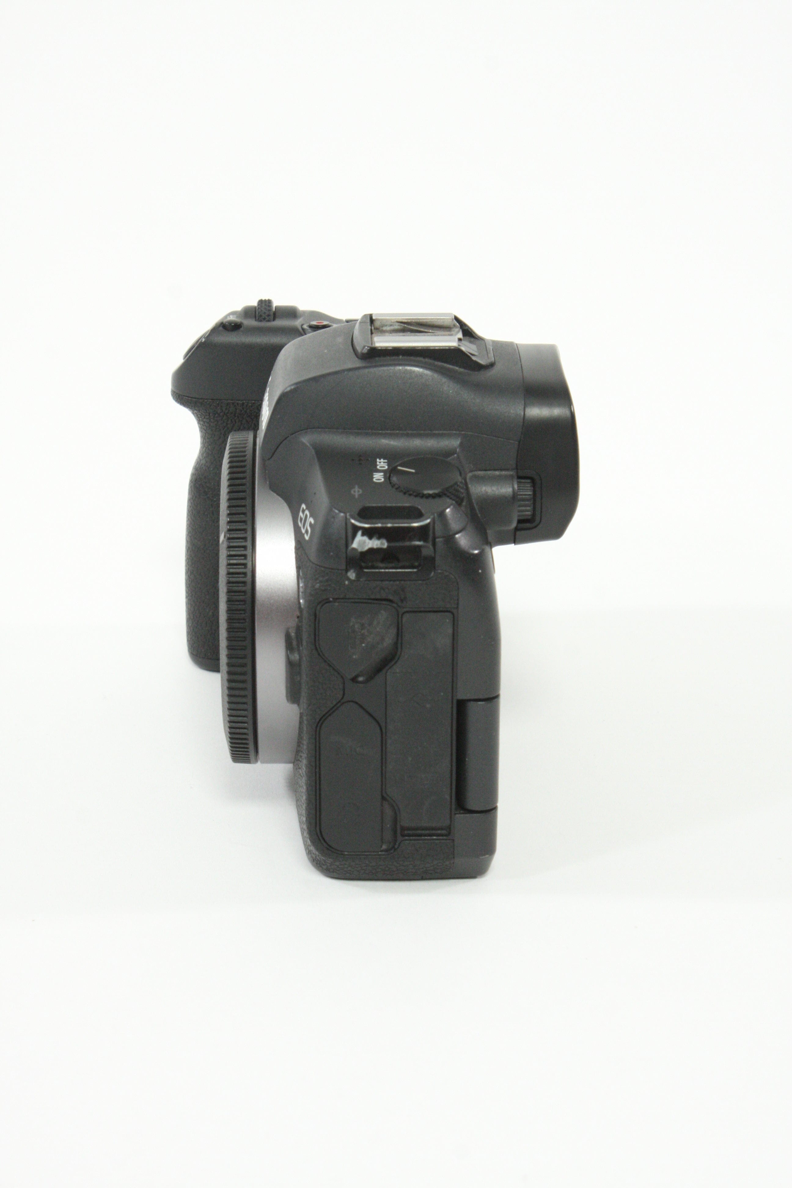 Canon EOS R Body Only - Shutter Count 42,000