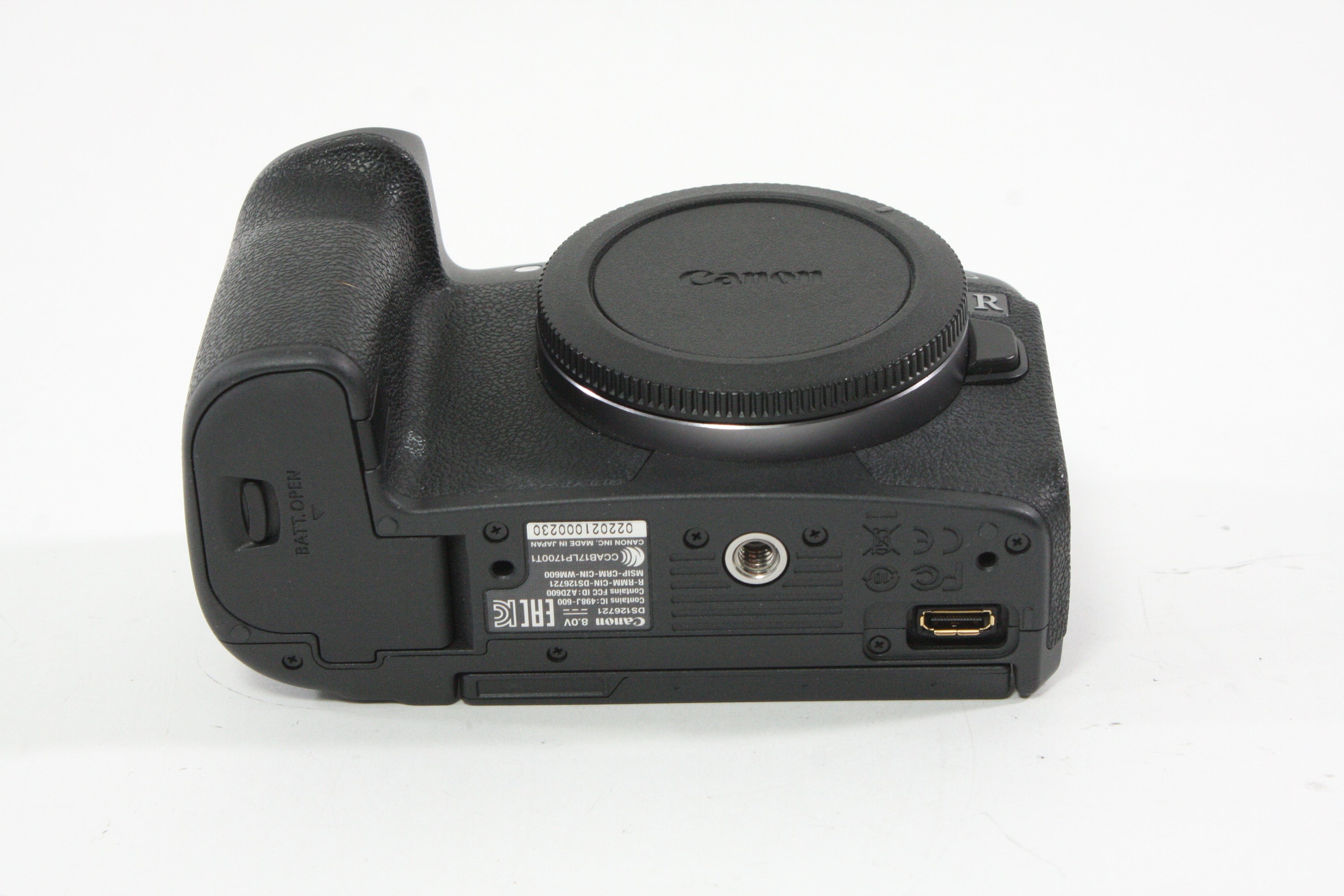 Canon EOS R w/Battery Grip BG-E22 - Shutter Count 62000 or less
