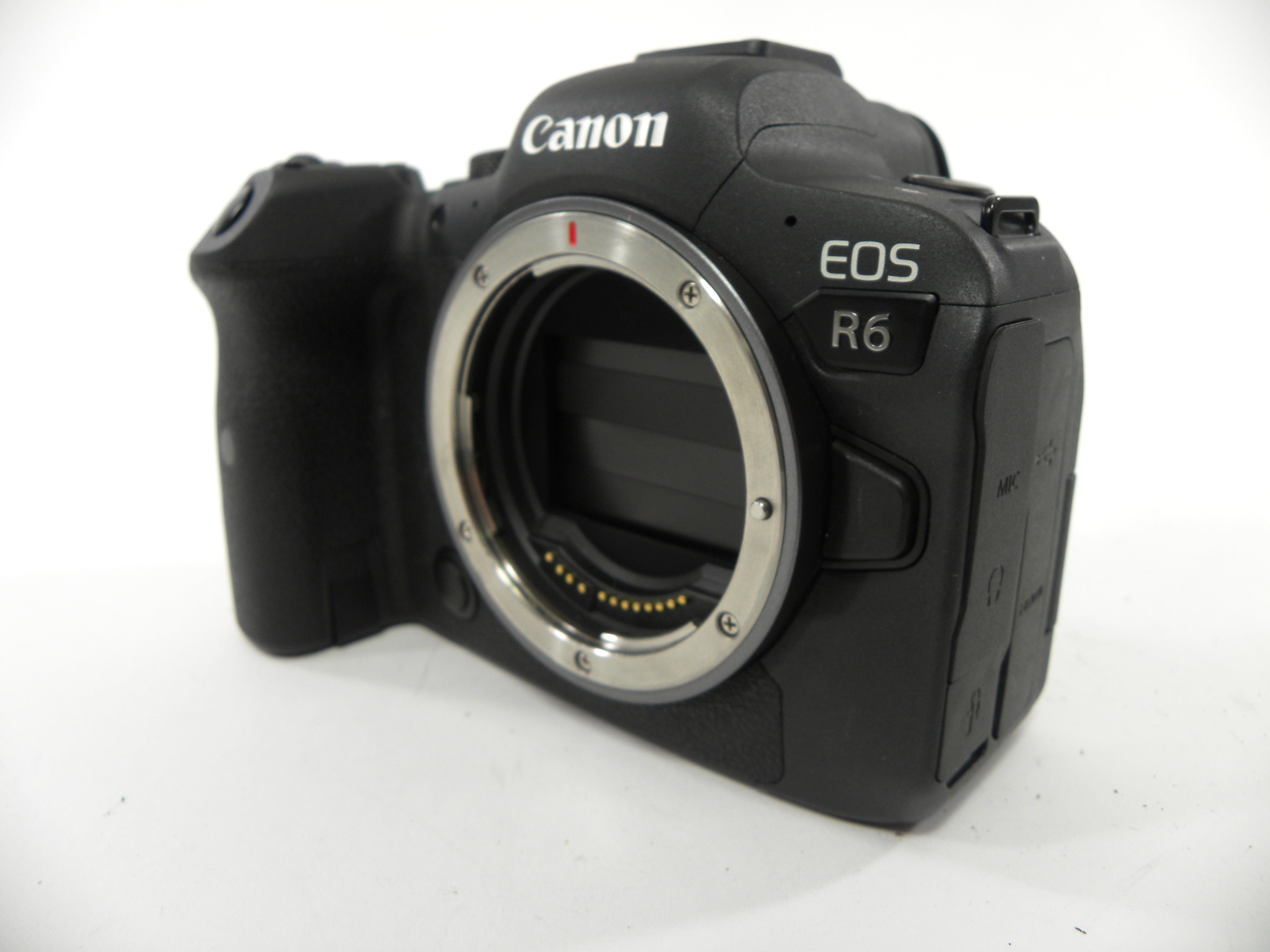 Canon EOS R6 20mp Mirrorless Digital Camera Body only shutter ct.