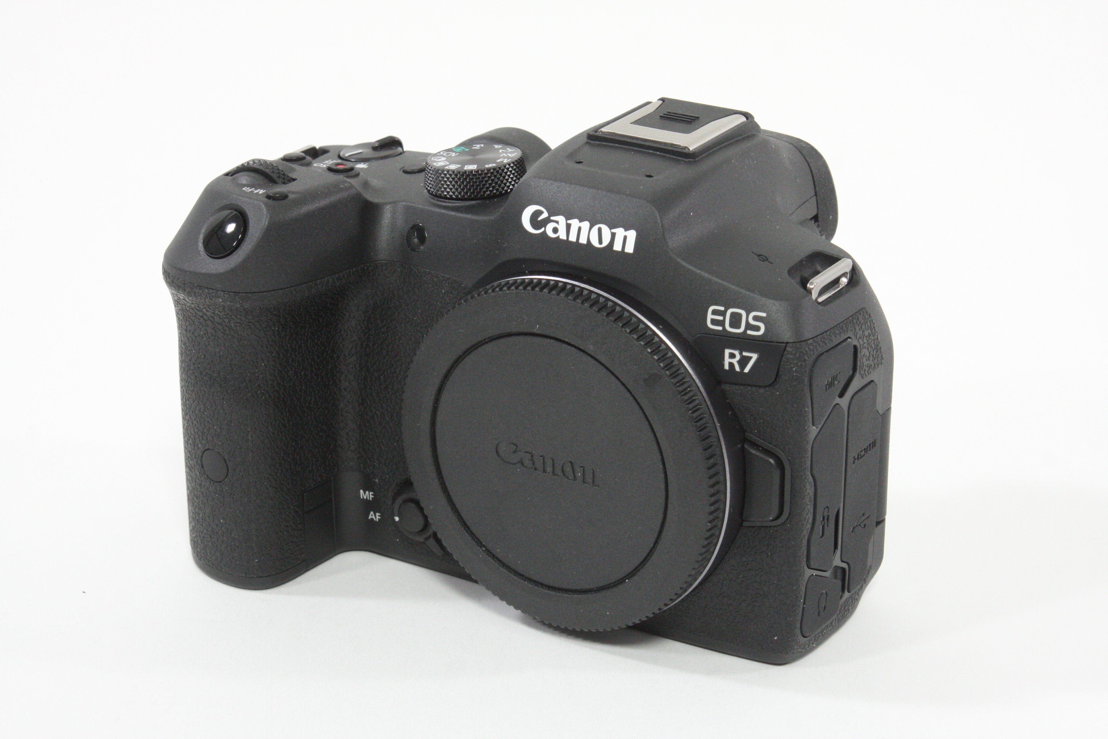 Canon EOS R7 Body Only - Shutter count less than 1000