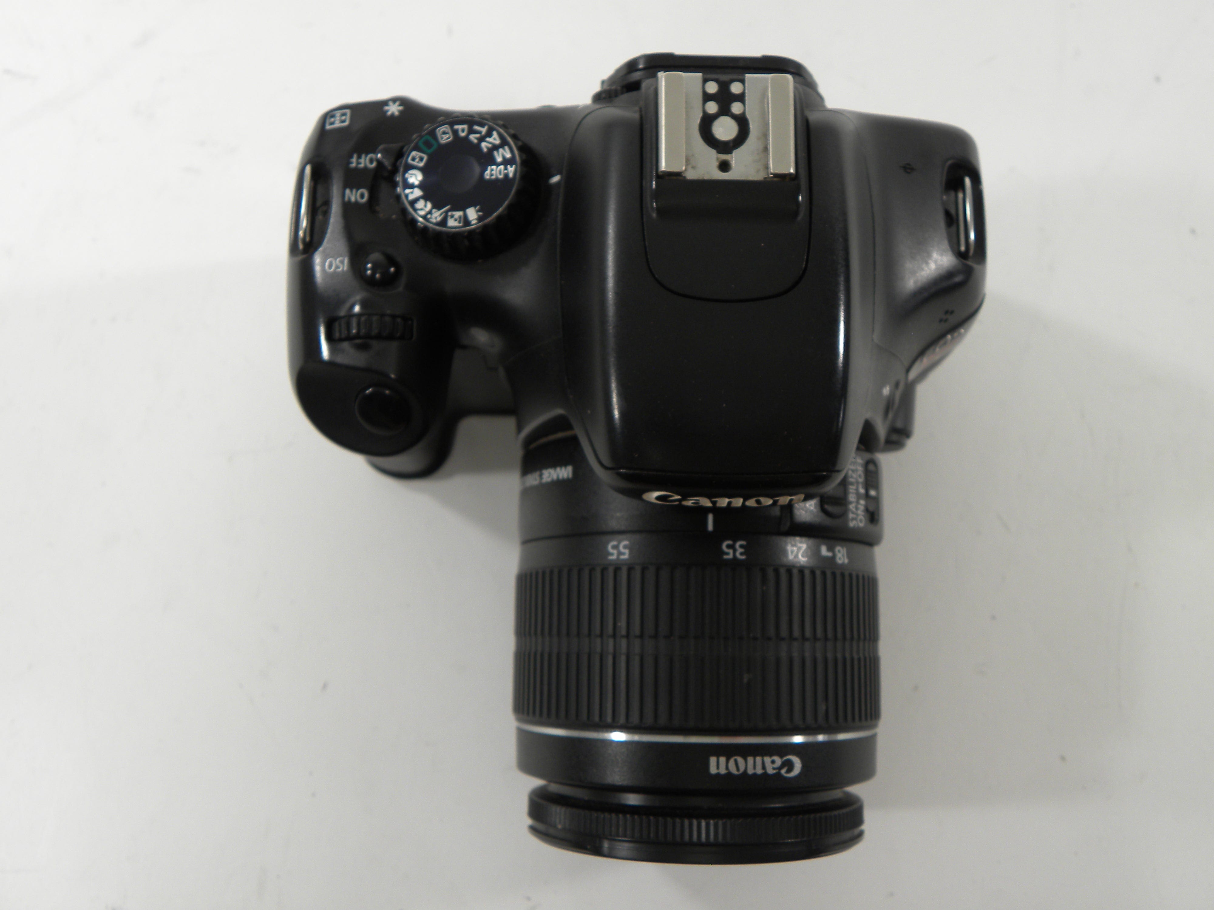 Canon EOS Rebel T2i 18mp Digital SLR w/EF-S 18-55 IS II