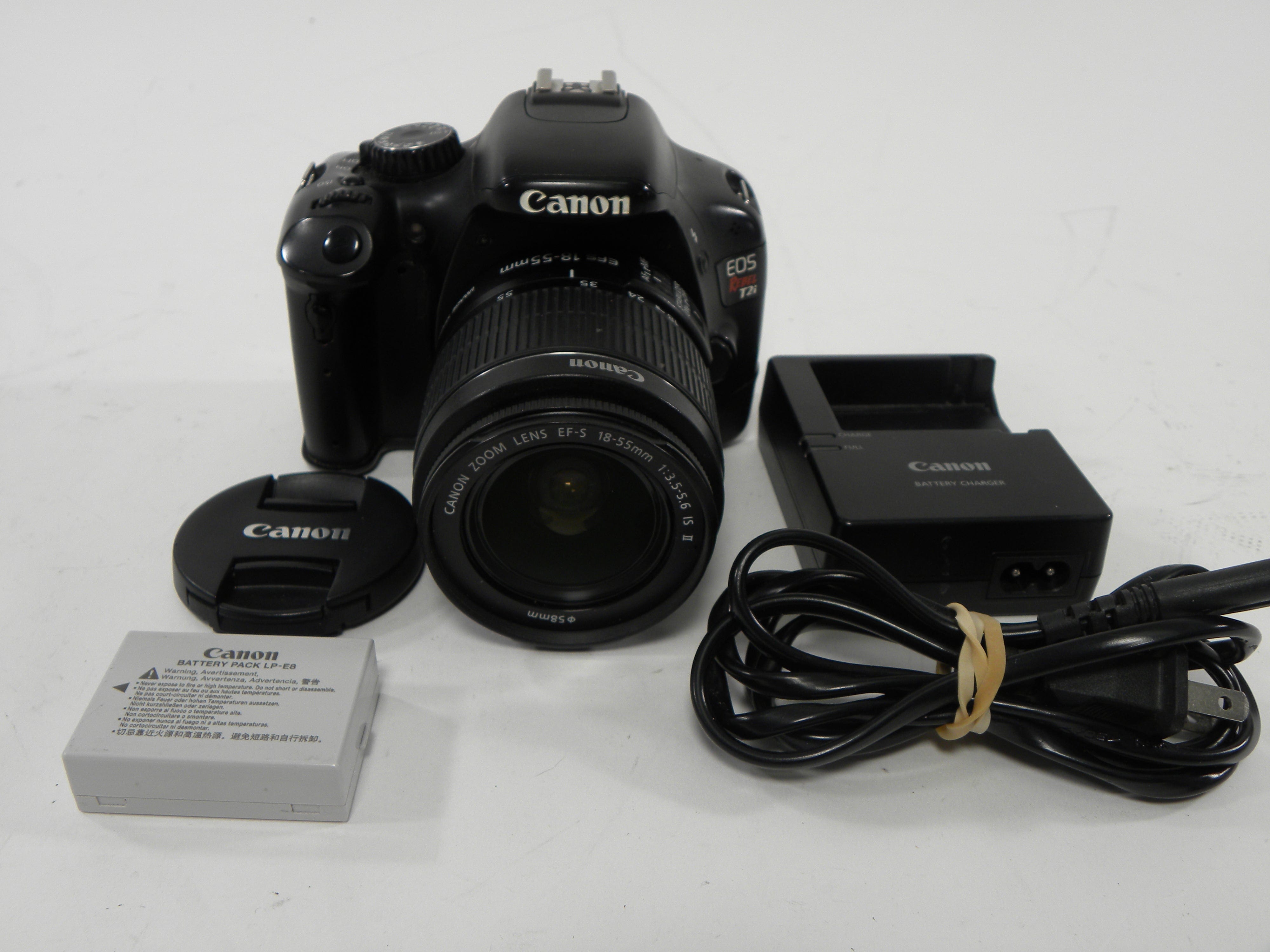 Canon EOS Rebel T2i 18mp Digital SLR w/EF-S 18-55 IS II