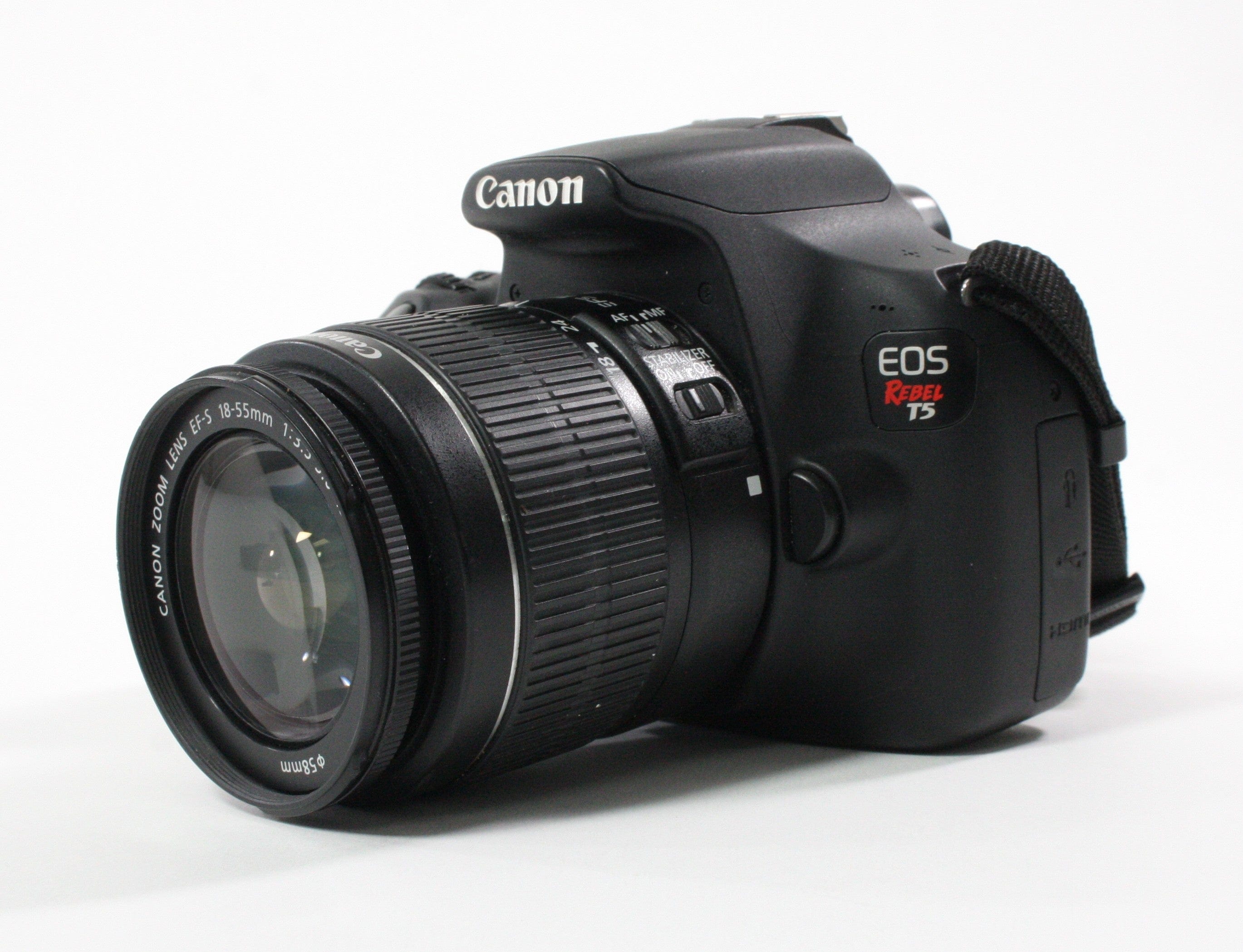 Canon EOS Rebel T5 18.0mp Digital SLR w/EF-S 18-55 IS II Shutter Ct. 9,752