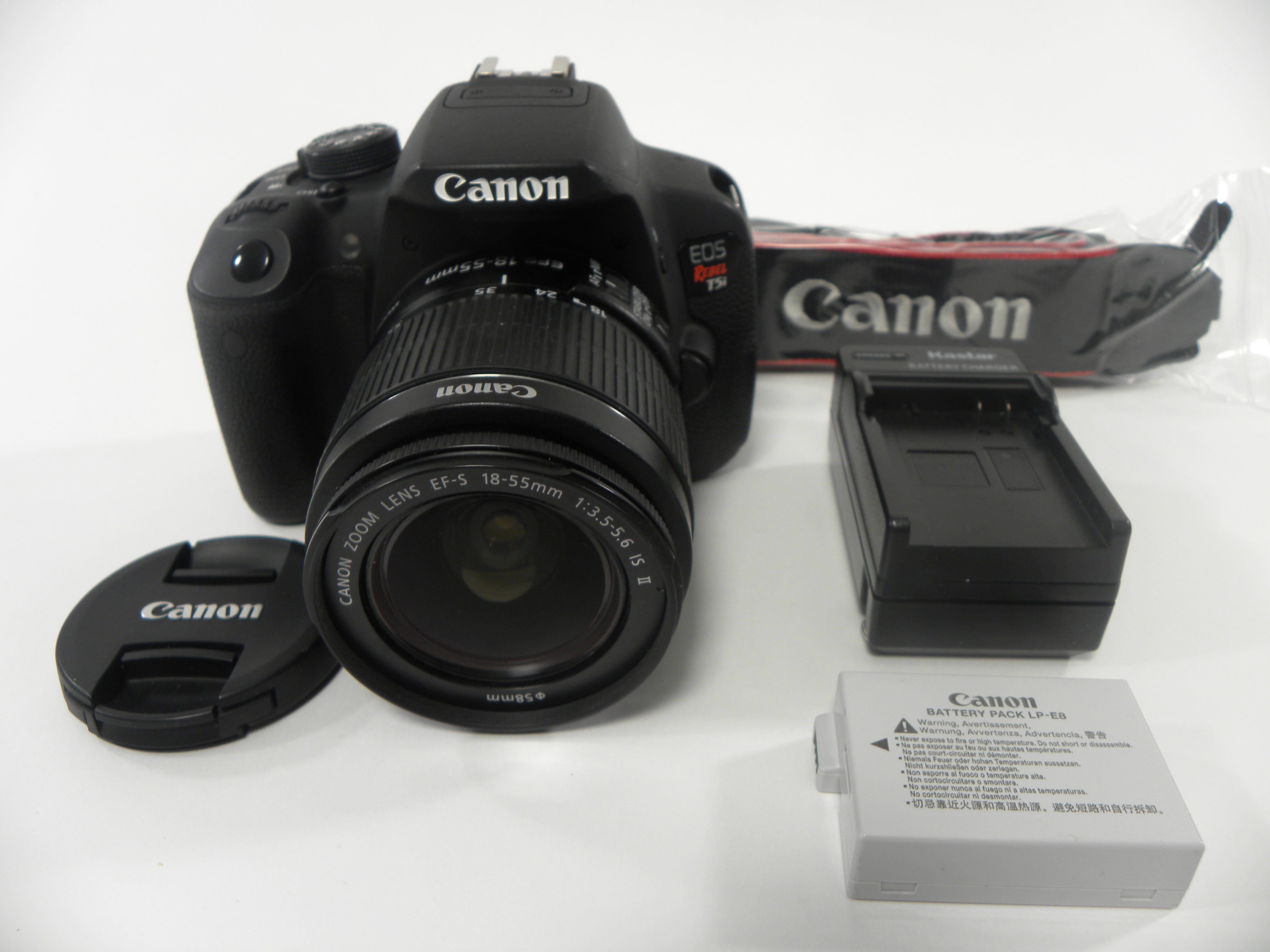 Canon EOS Rebel T5i 18.0mp Digital SLR w/EF-S 18-55 IS II Shutter Ct. 8677