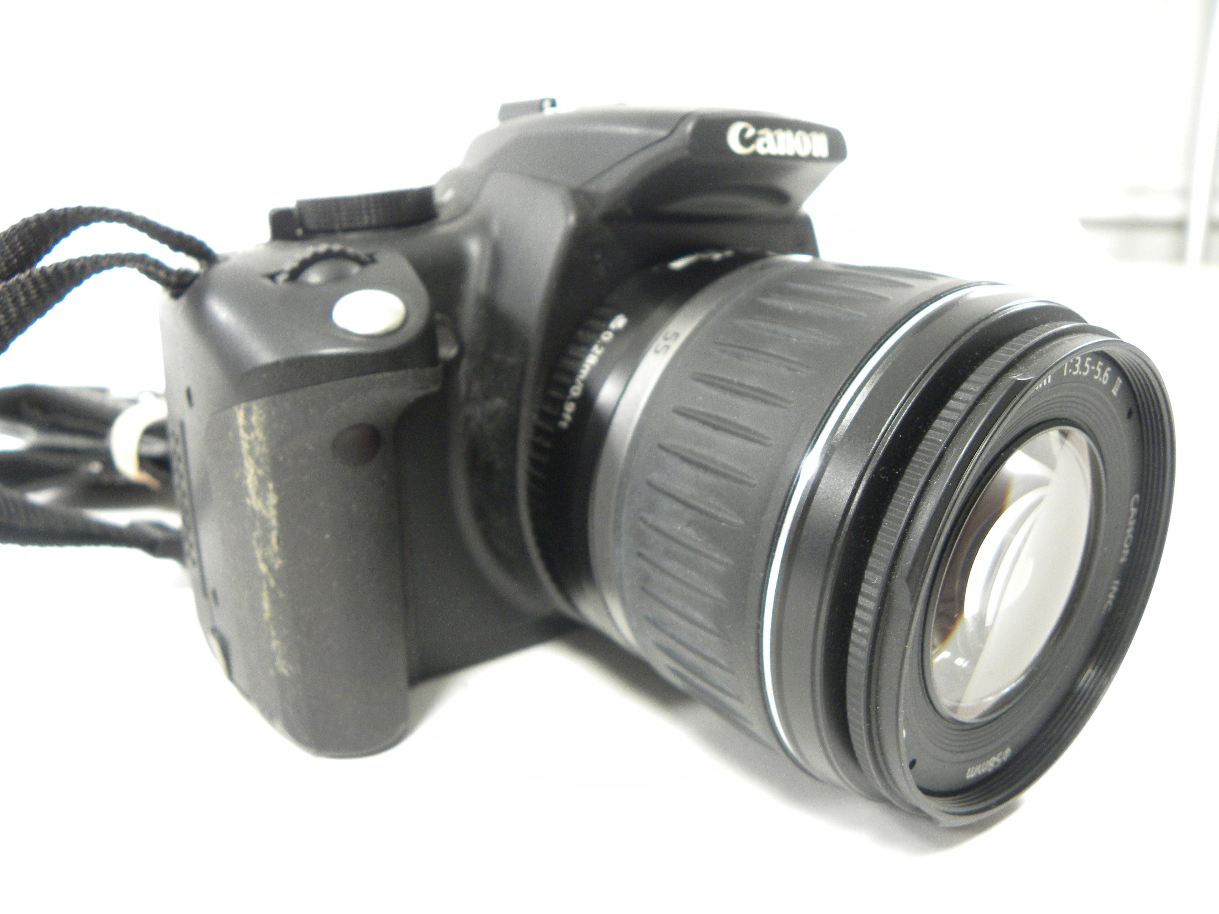 Canon EOS Rebel XT 8.0mp Digital SLR w/EF-S 18-55mm f3.5-5.6 II