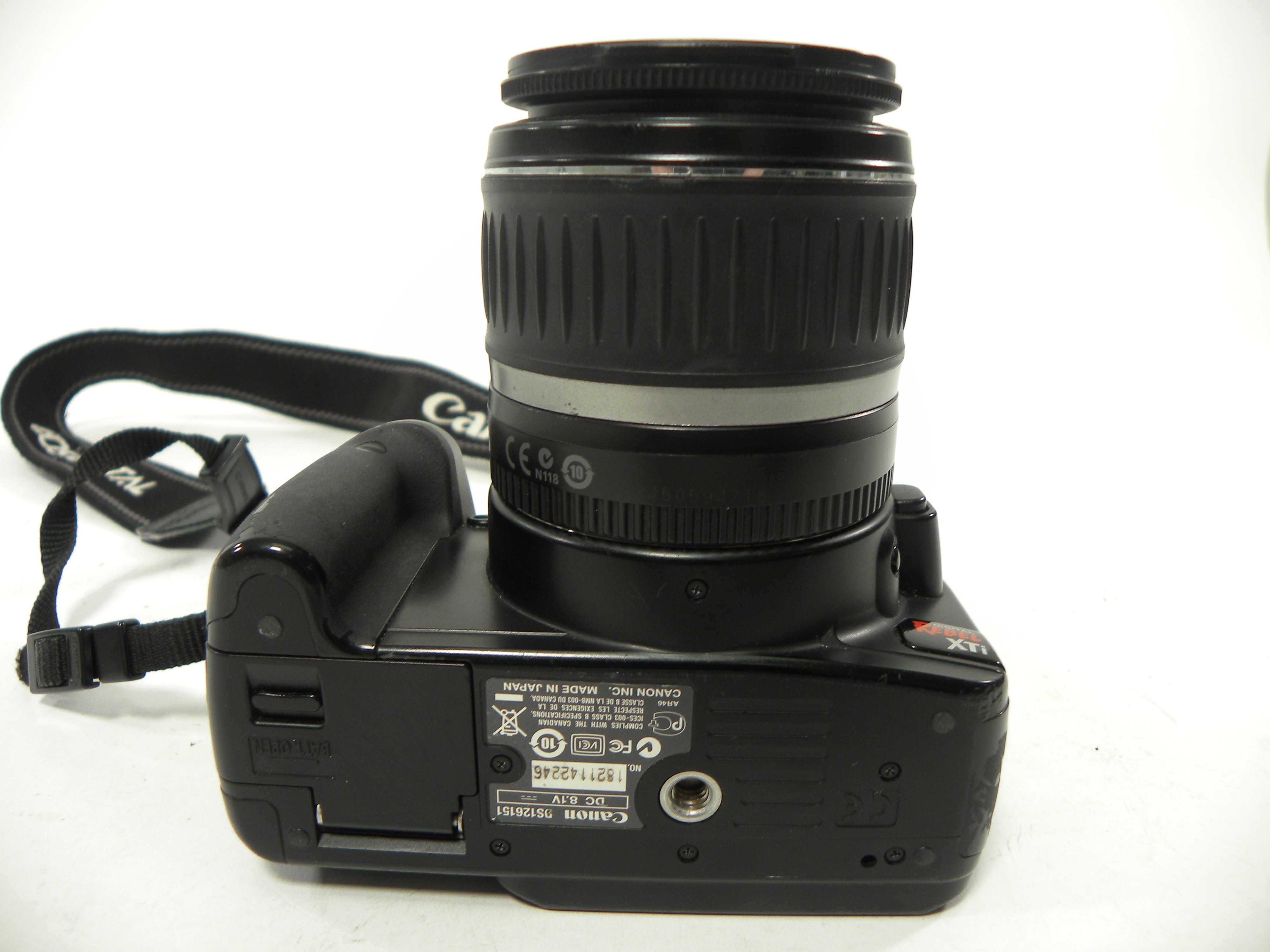 Canon EOS Rebel XTi 10.1mp digital SLR w/EF-S 18-55mm f3.5-5.6 II