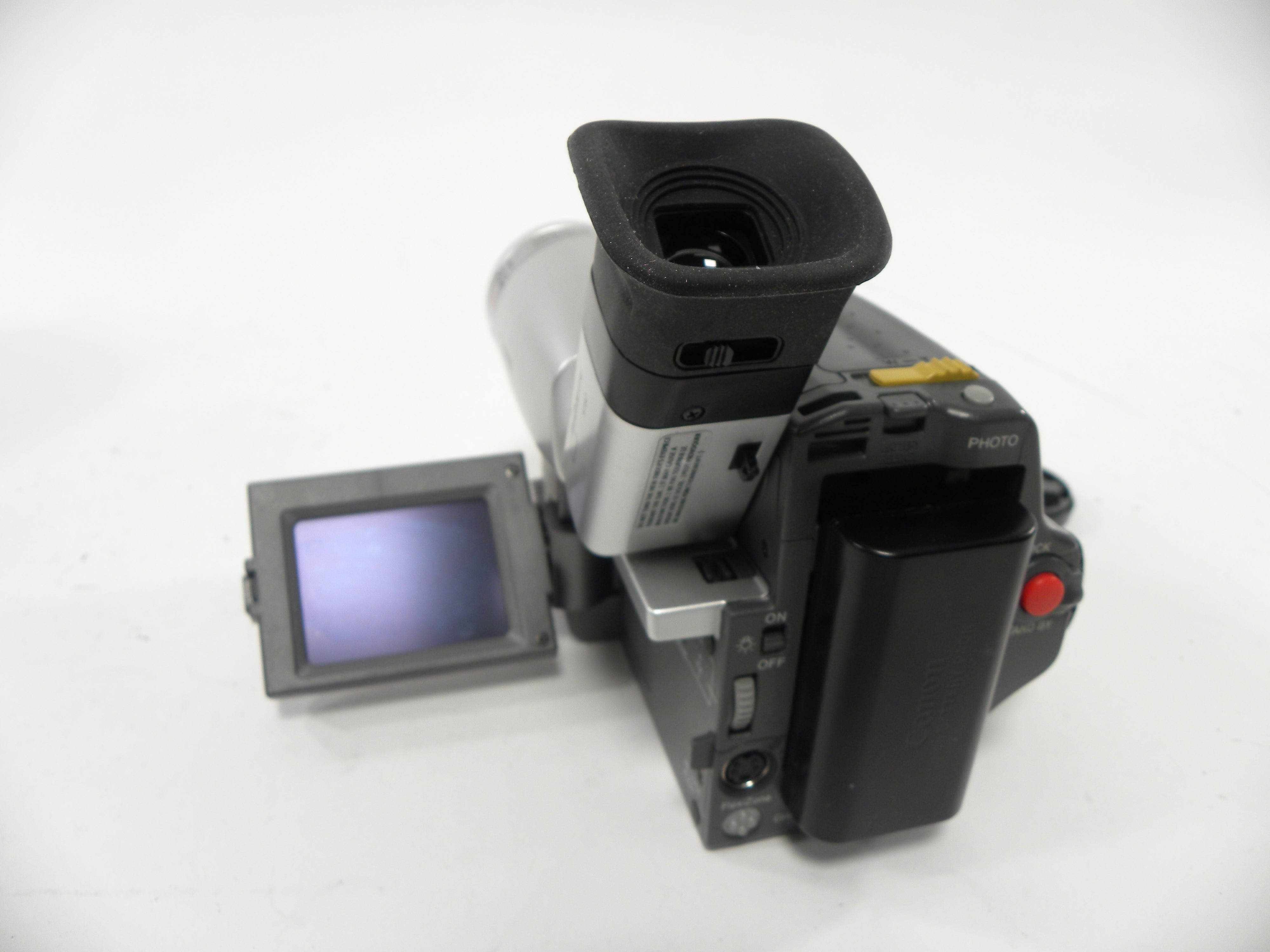 Canon ES8600 Hi8mm Camcorder