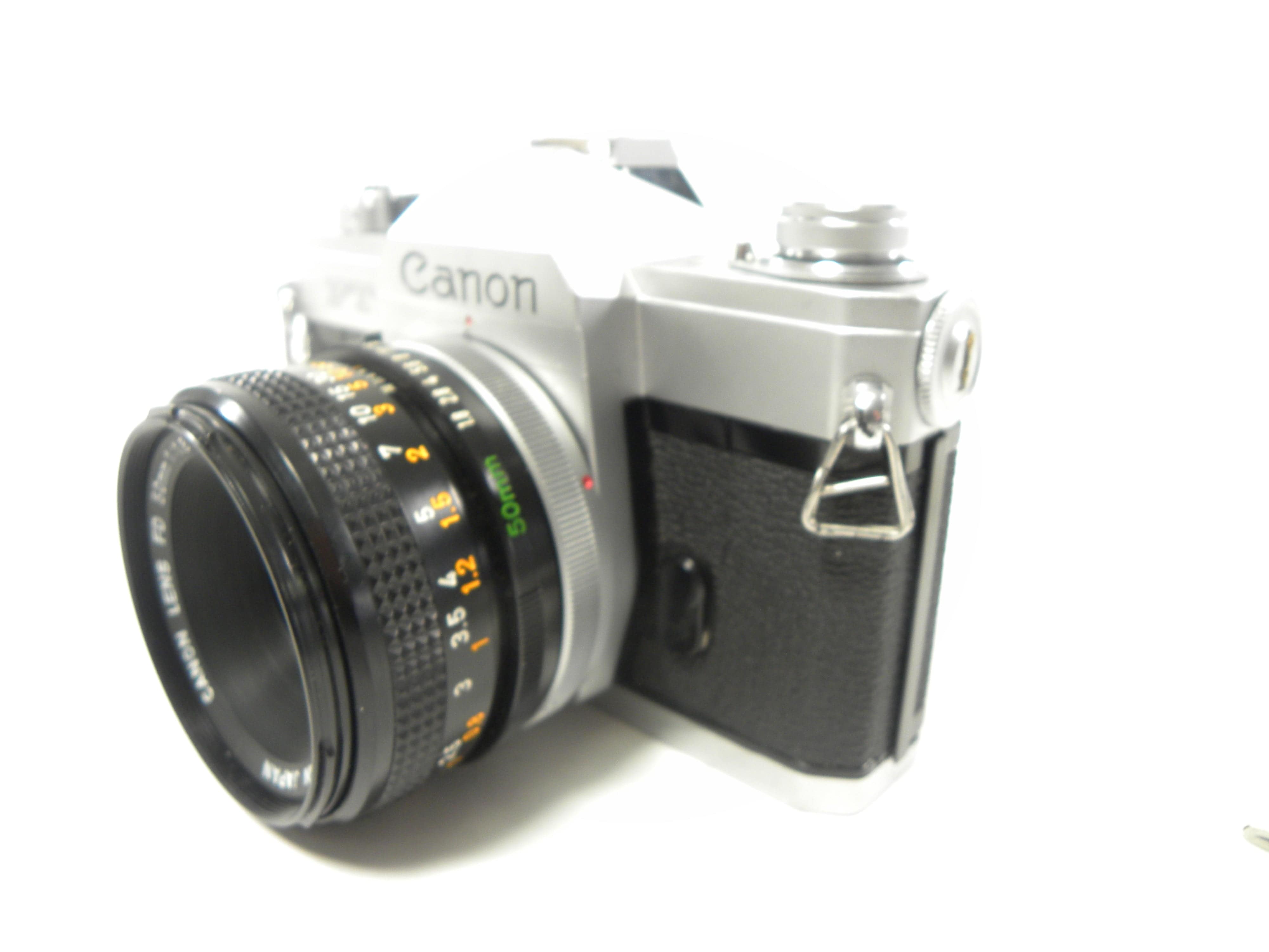 Canon FTb 35mm SLR w/FD 50mm f1.8