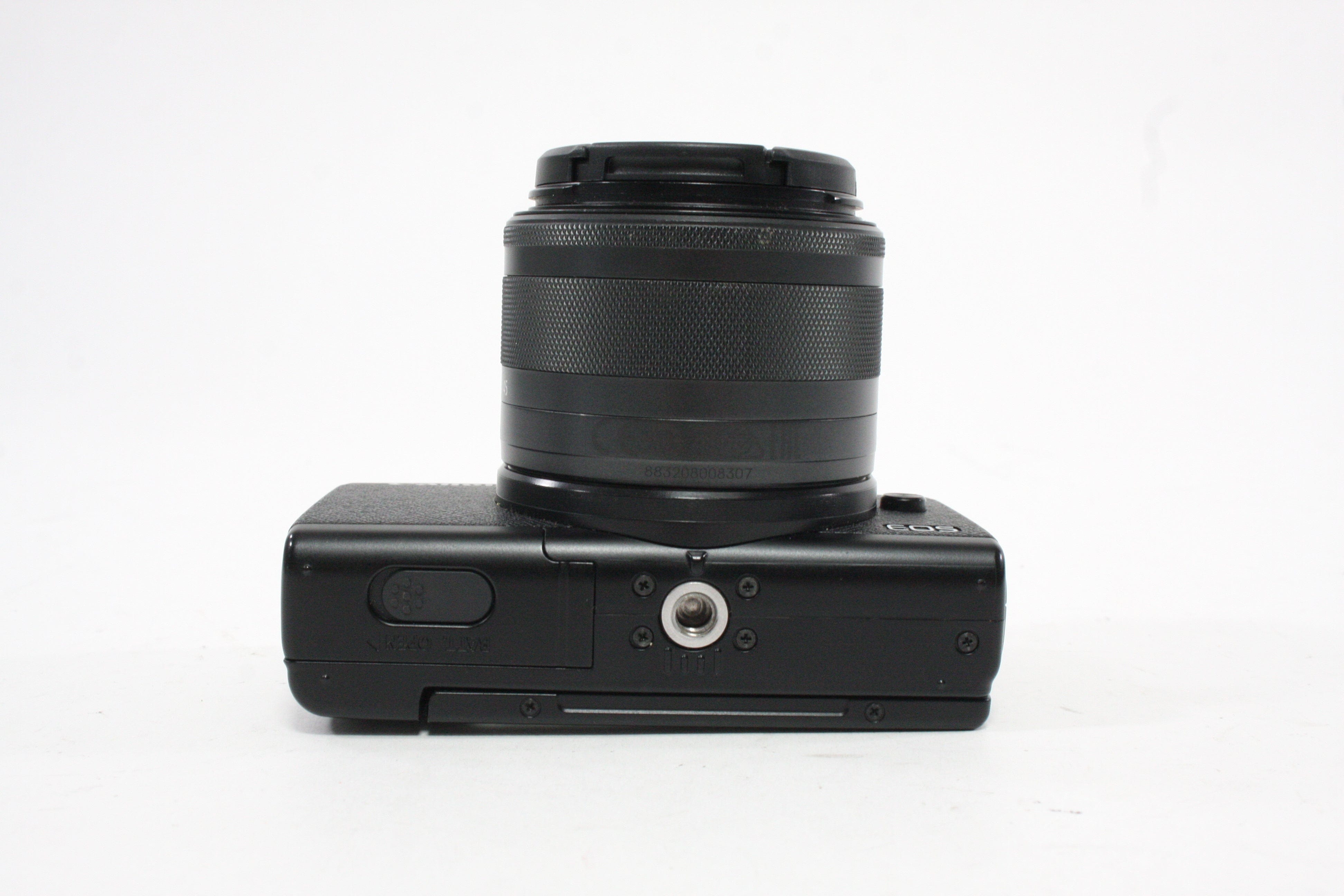 Canon M200 Mirrorless Camera with 15-45mm f/3.5-6.3 IS STM Lens