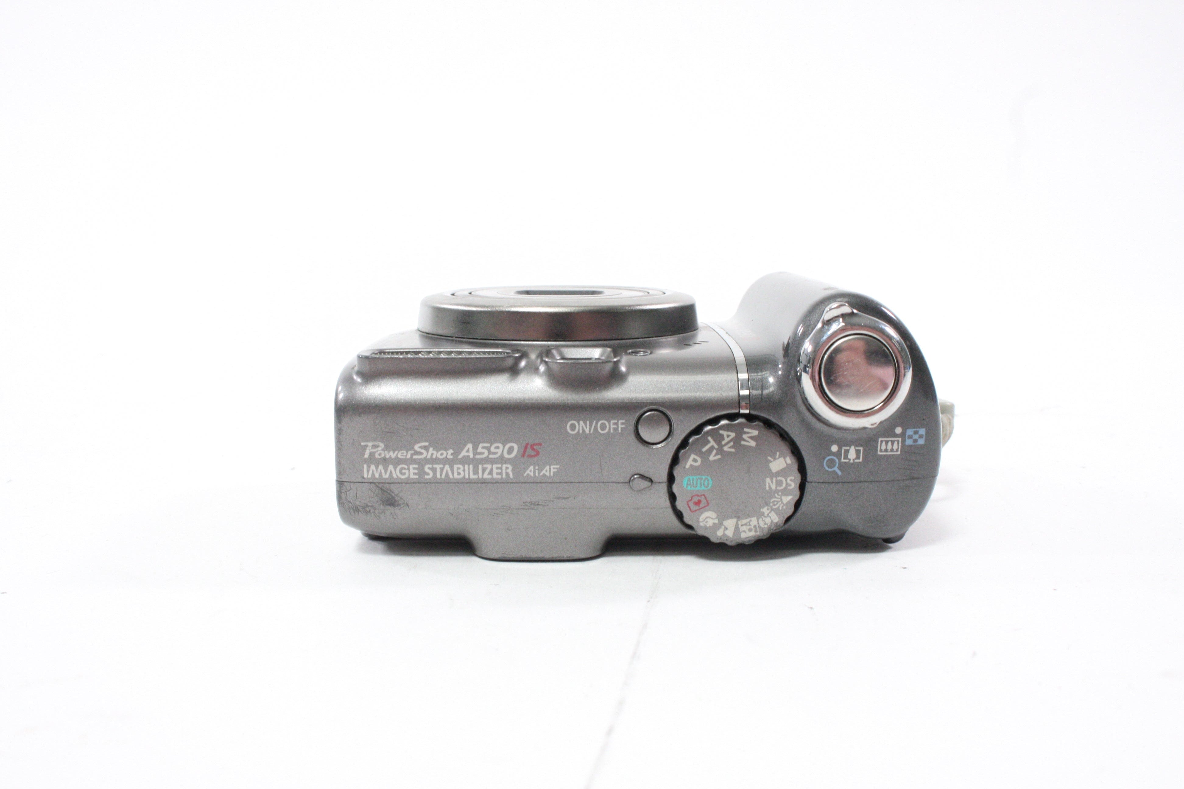 Canon PowerShot A590 IS Digital Point-and-Shoot Camera 4x Zoom 8.0mp