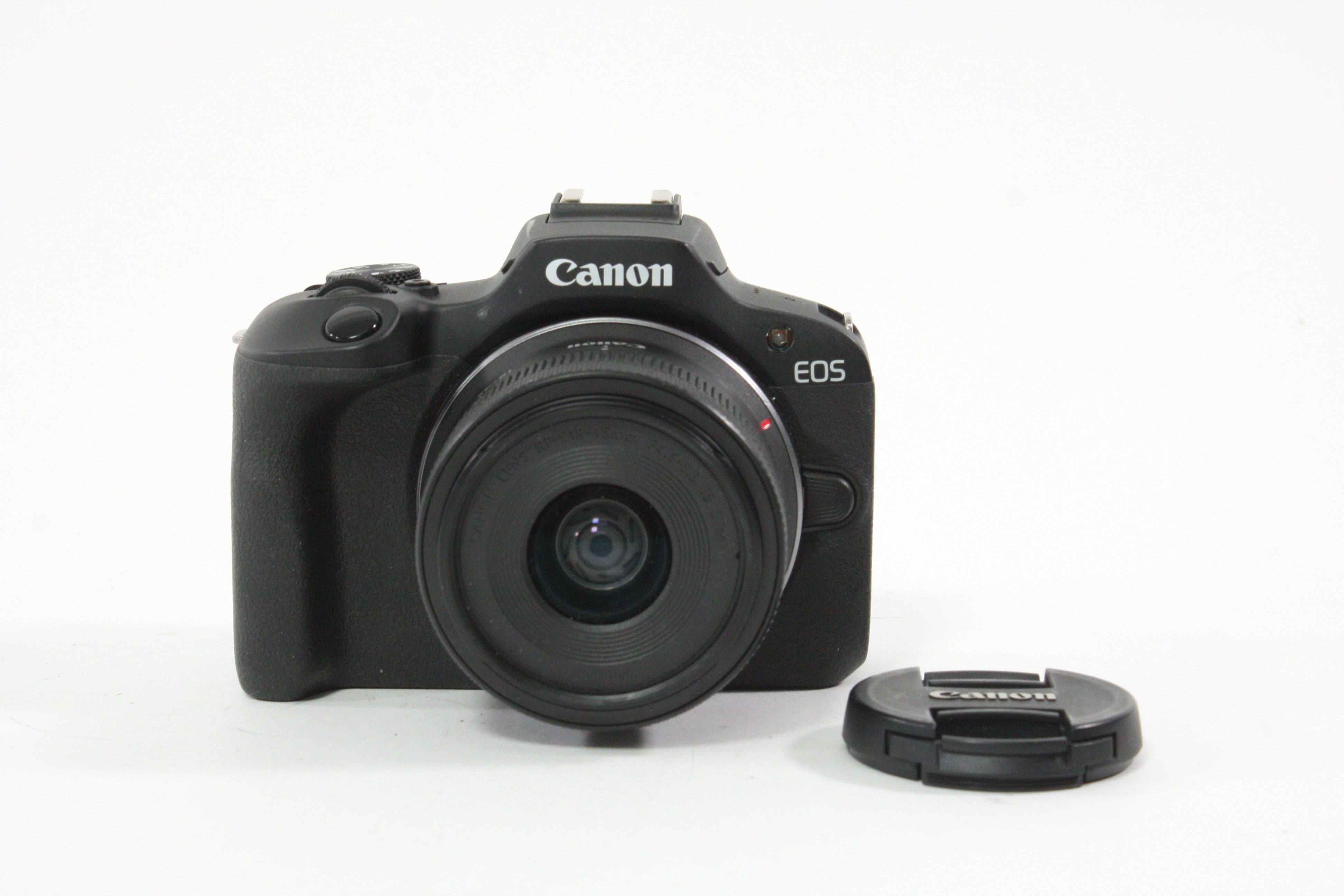 Canon R100 w/ 18-45mm - Shutter Count 23,000