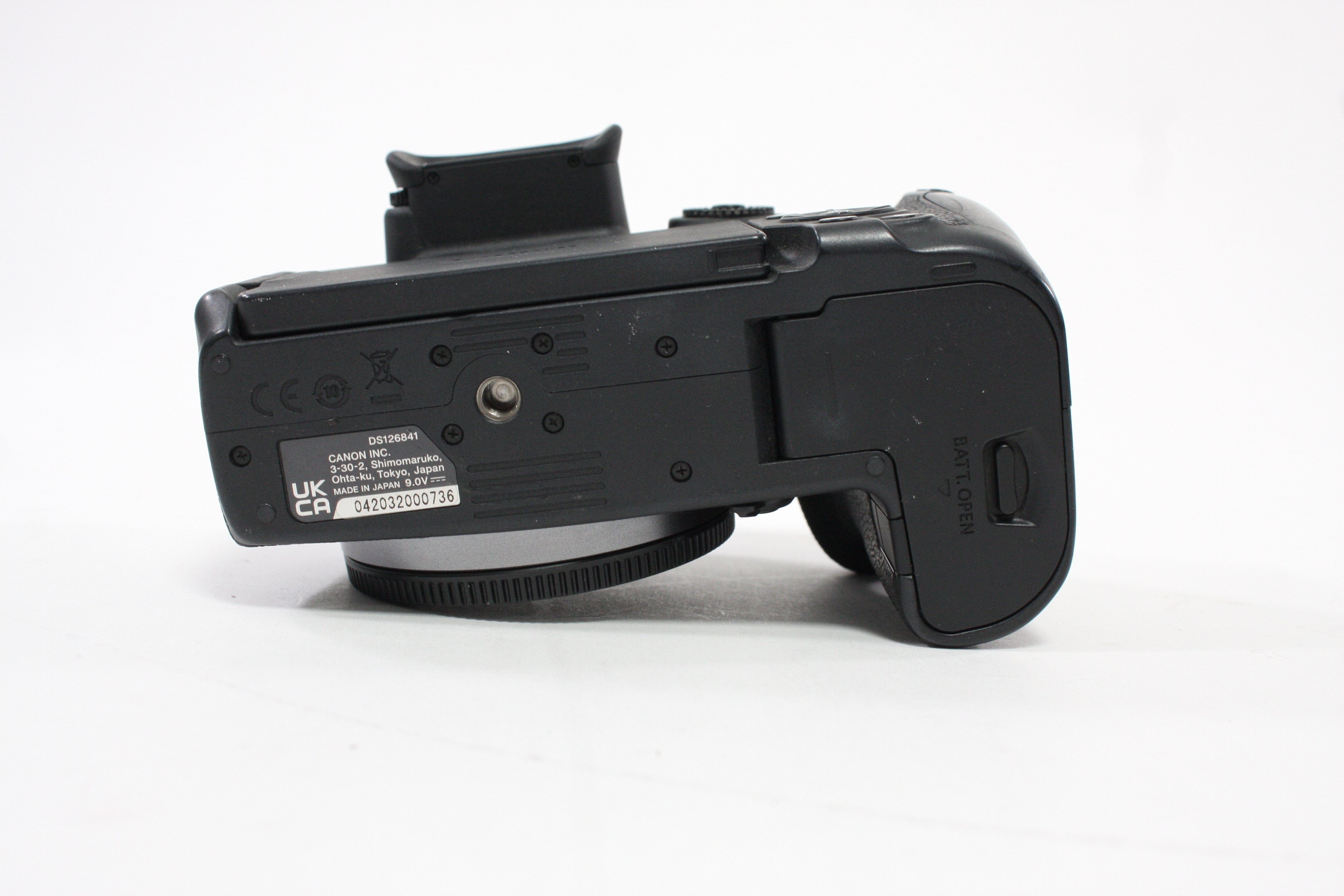 Canon R7 Mirrorless Digital Camera Body Shutter Count 9,000