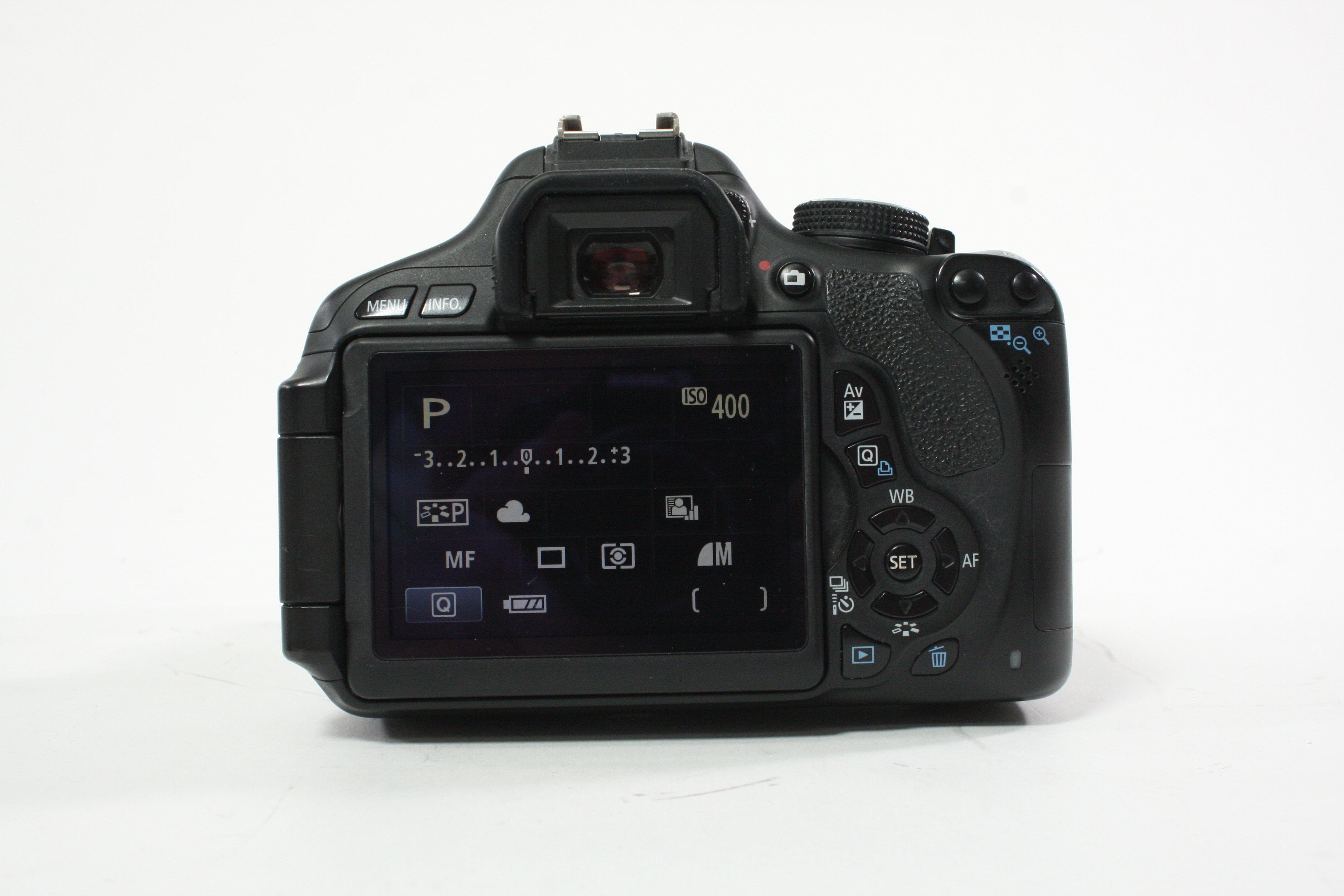 Canon Rebel T3i Digital Camera with 18-55mm f/3.5-5.6 IS II Lens Shutter Count 18,197