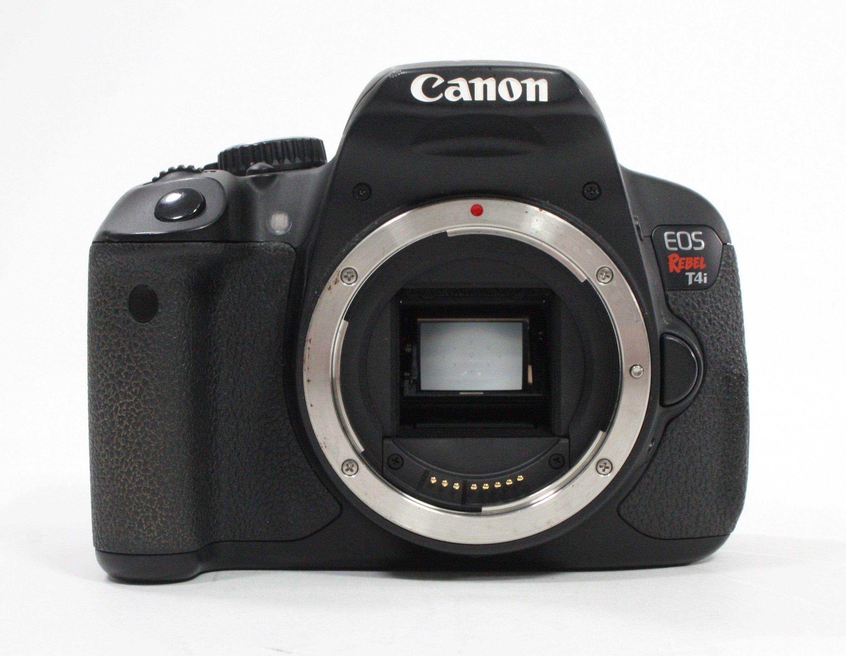 Canon T4i Digital SLR Camera with 18-55mm f/3.5-5.6 IS II Lens with Shutter Count 7,901