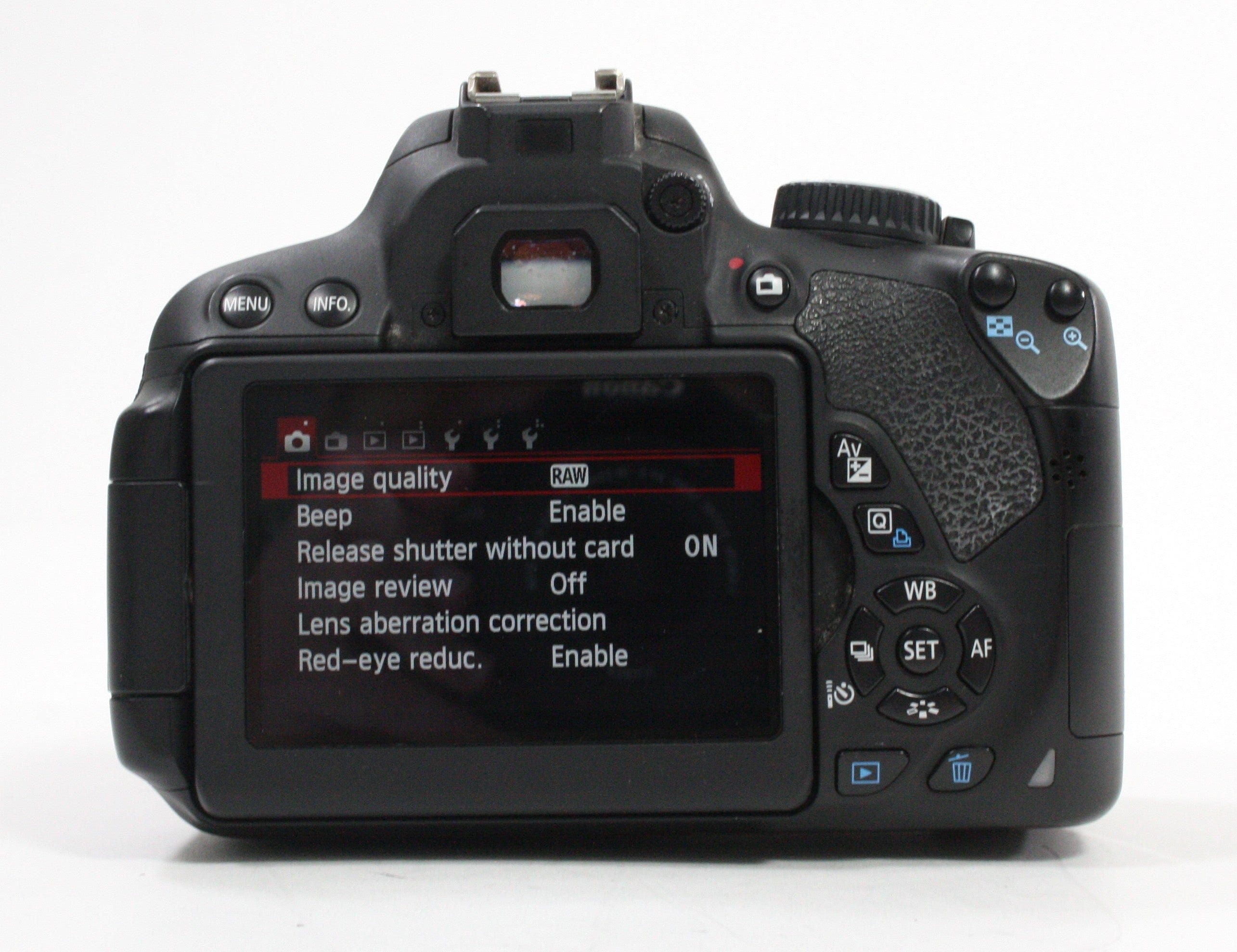Canon T4i Digital SLR Camera with 18-55mm f/3.5-5.6 IS II Lens with Shutter Count 7,901