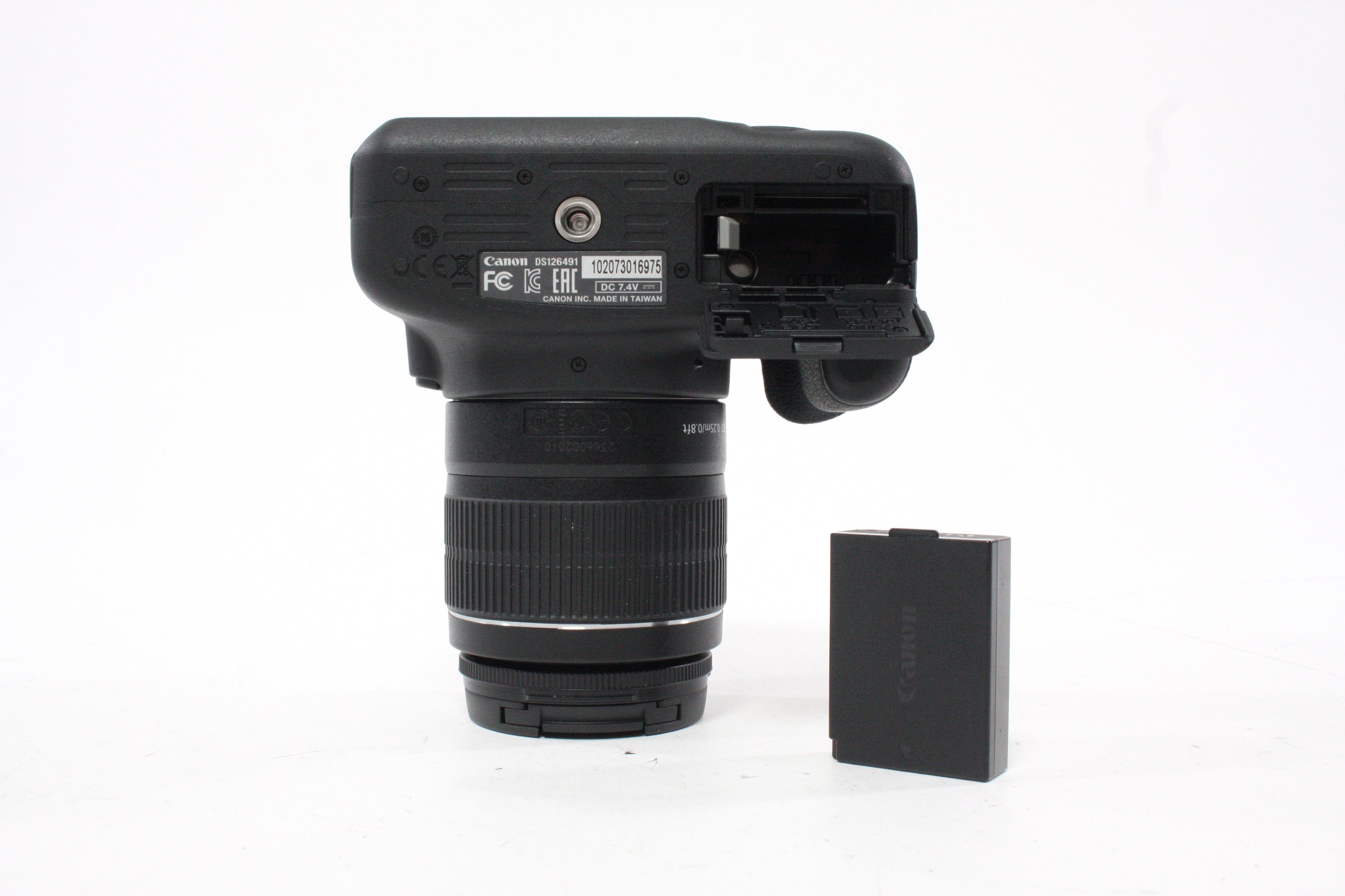 Canon T5 DSLR Camera Body with 18-55mm f/3.5-5.6 IS II Lens with Shutter Count ONLY 558