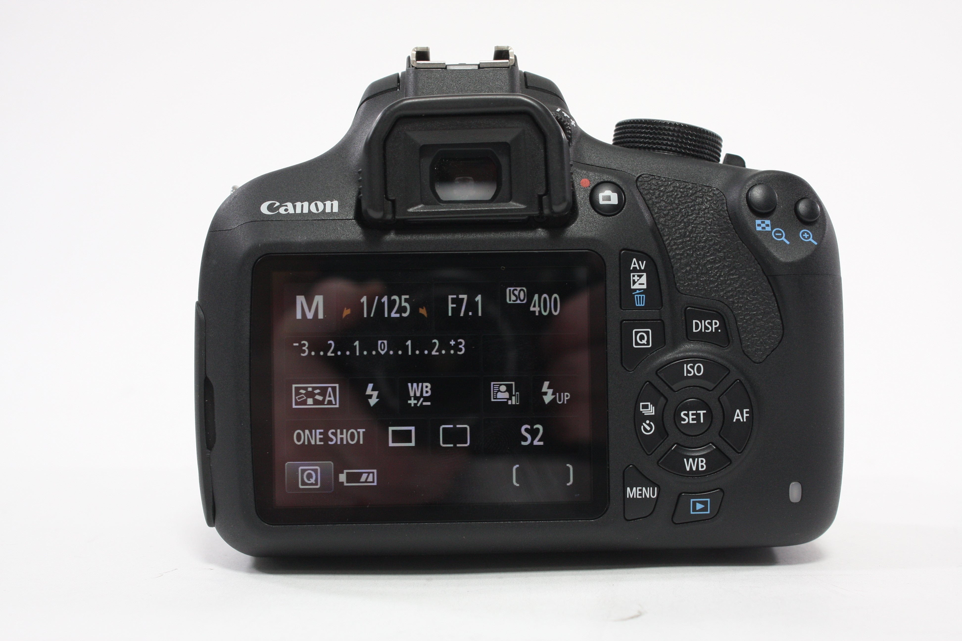 Canon T5 DSLR with 18-55mm f/3.5-5.6 IS II Lens and Shutter Count 23,649