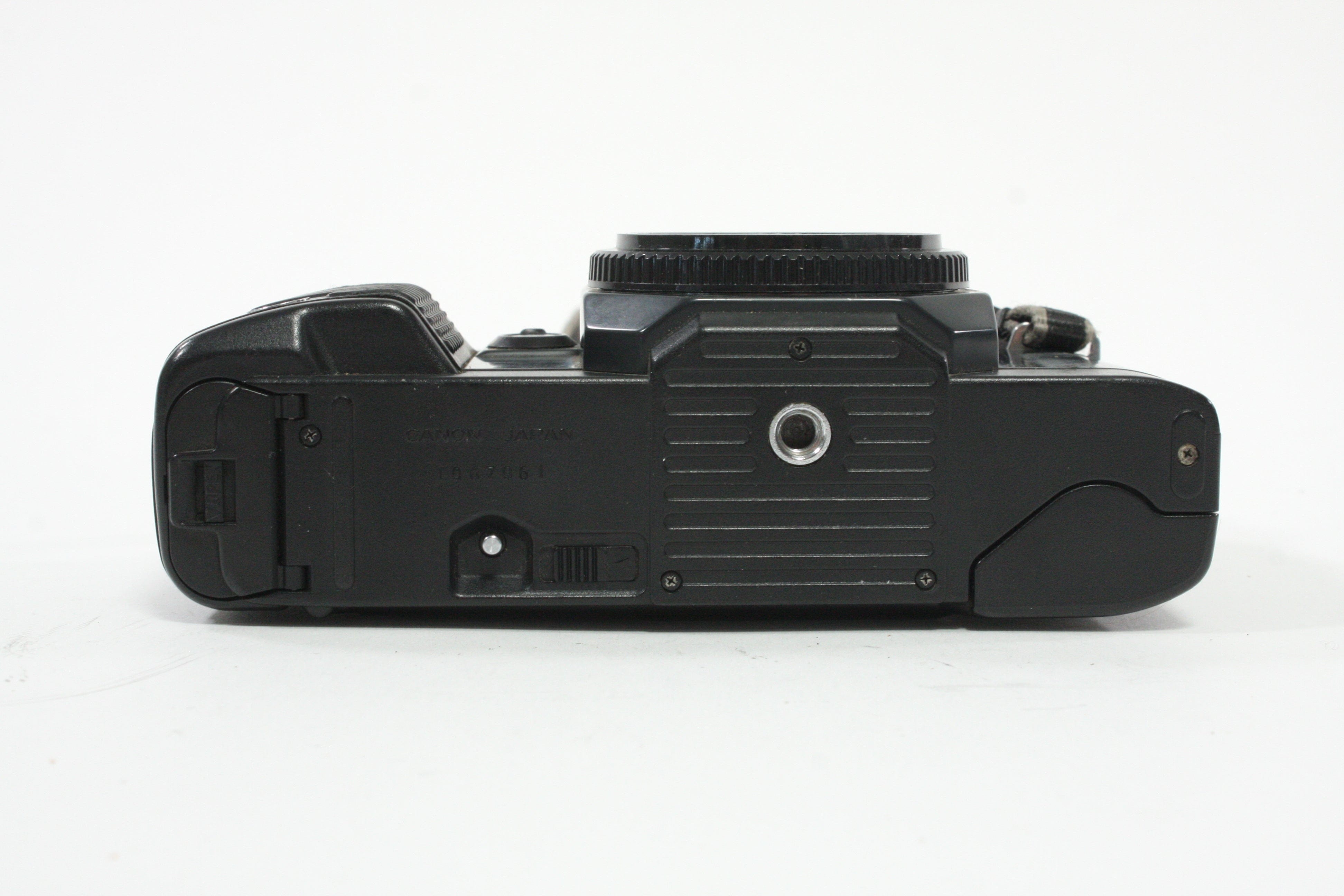 Canon T70 35mm SLR Camera Body